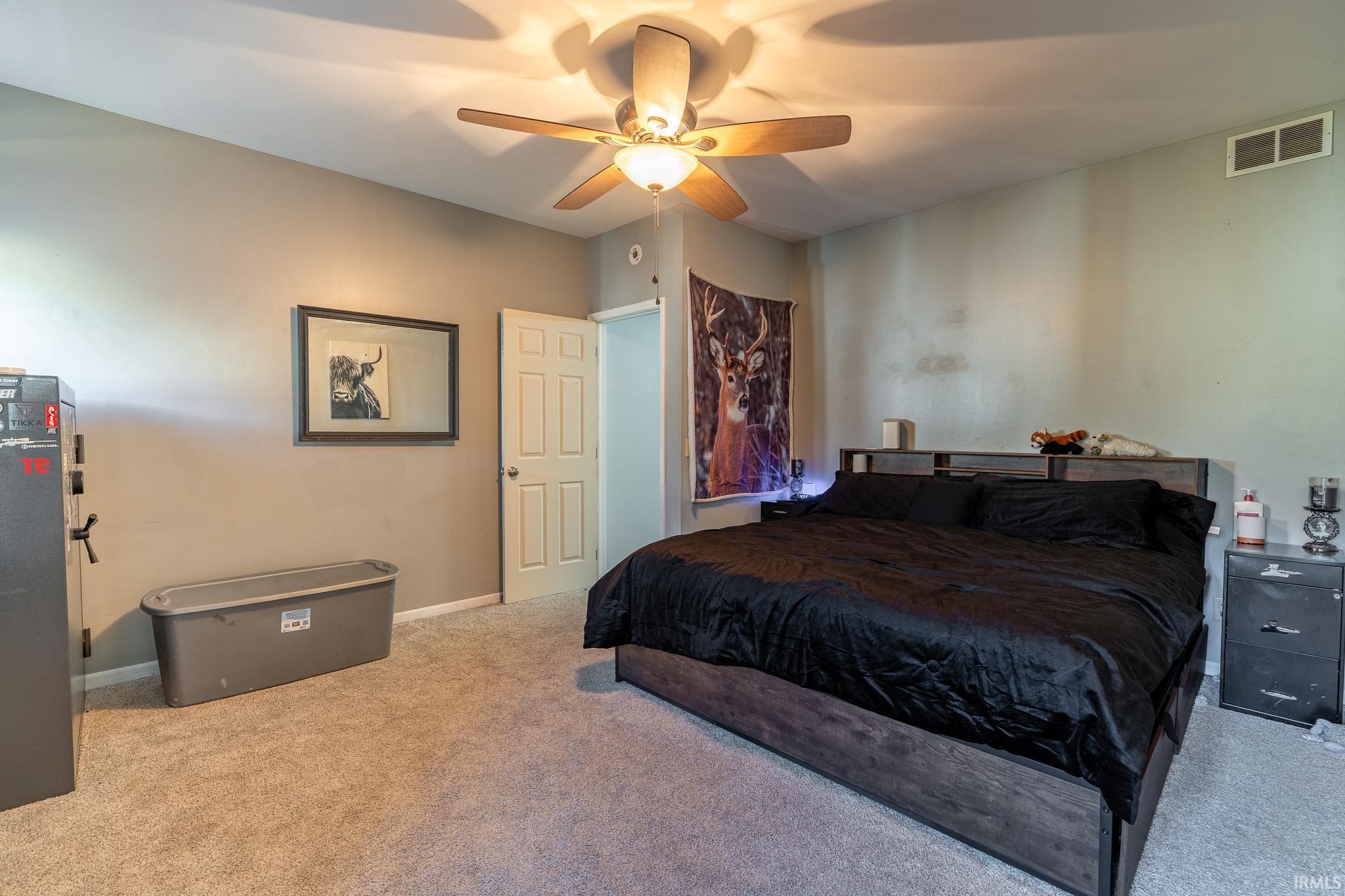 Photo 17 of 472 Vermont Street