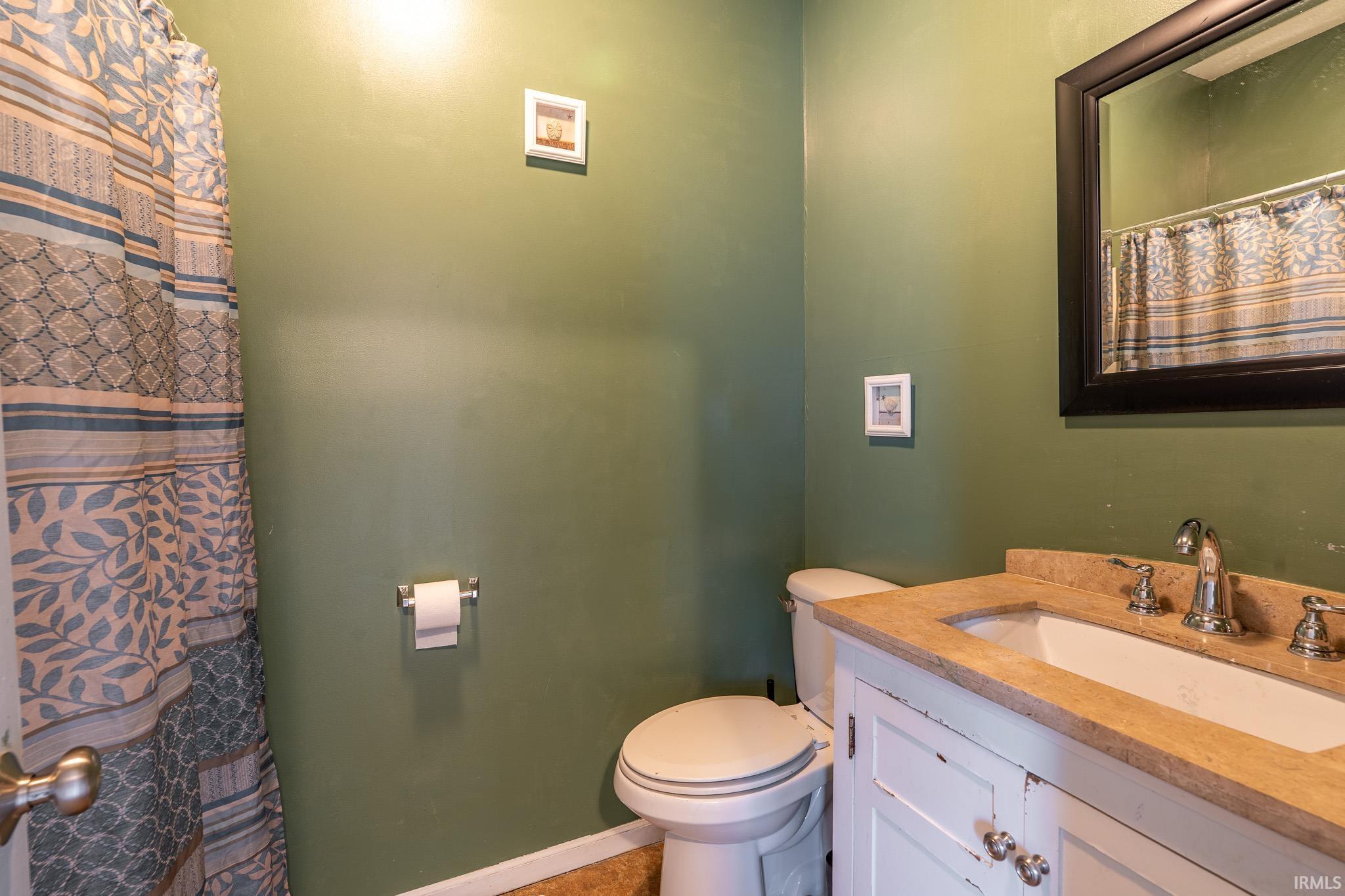 Photo 21 of 472 Vermont Street