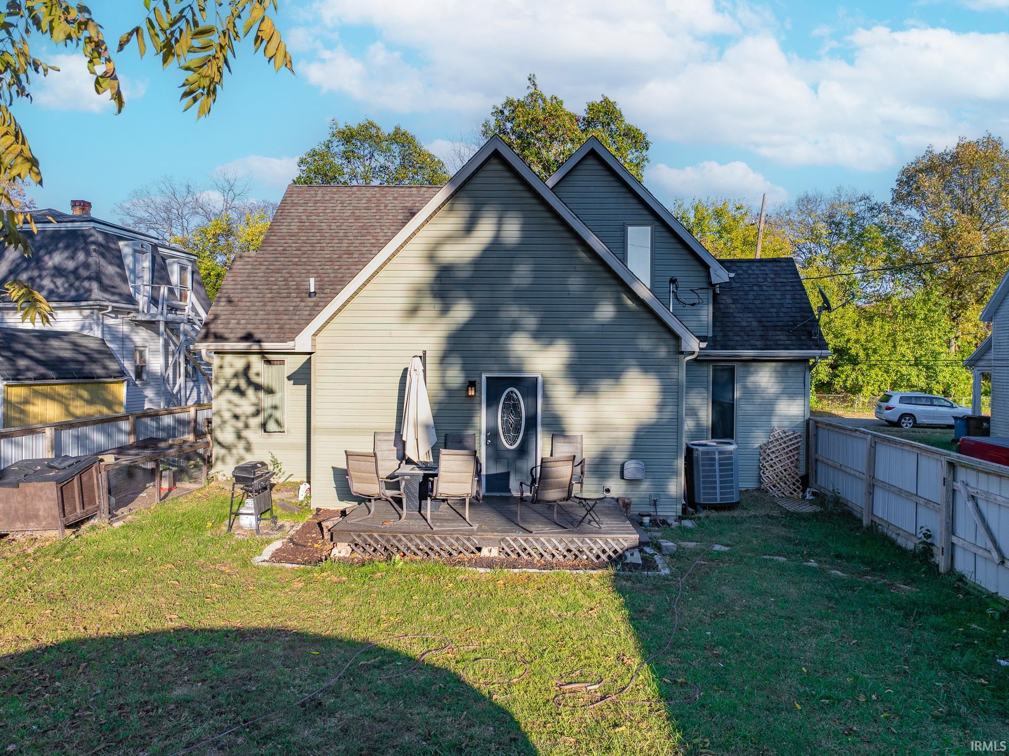 Photo 5 of 472 Vermont Street