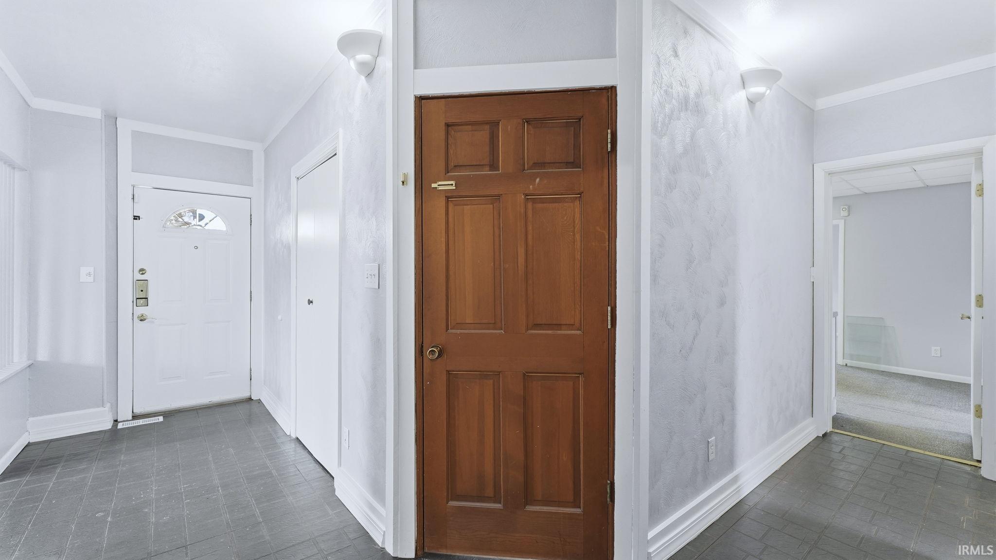 Photo 10 of 1511 State Road 930 E Road