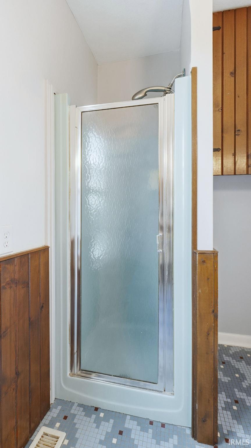 Photo 20 of 1511 State Road 930 E Road