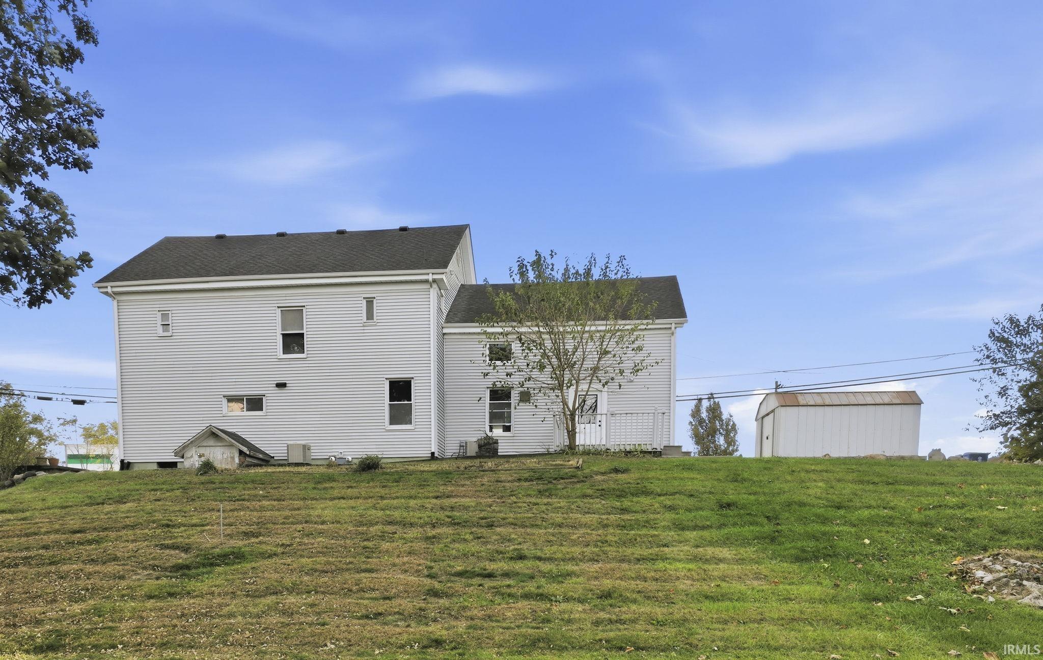 Photo 33 of 1511 State Road 930 E Road