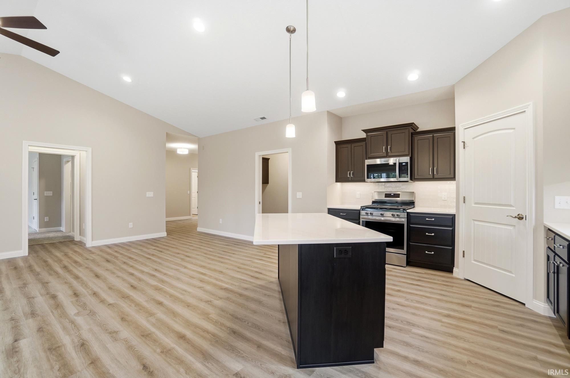 Photo 3 of 14138 Hughies Cove