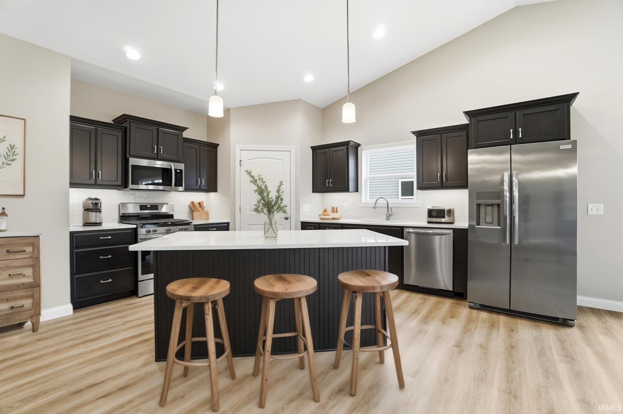 Photo 4 of 14138 Hughies Cove