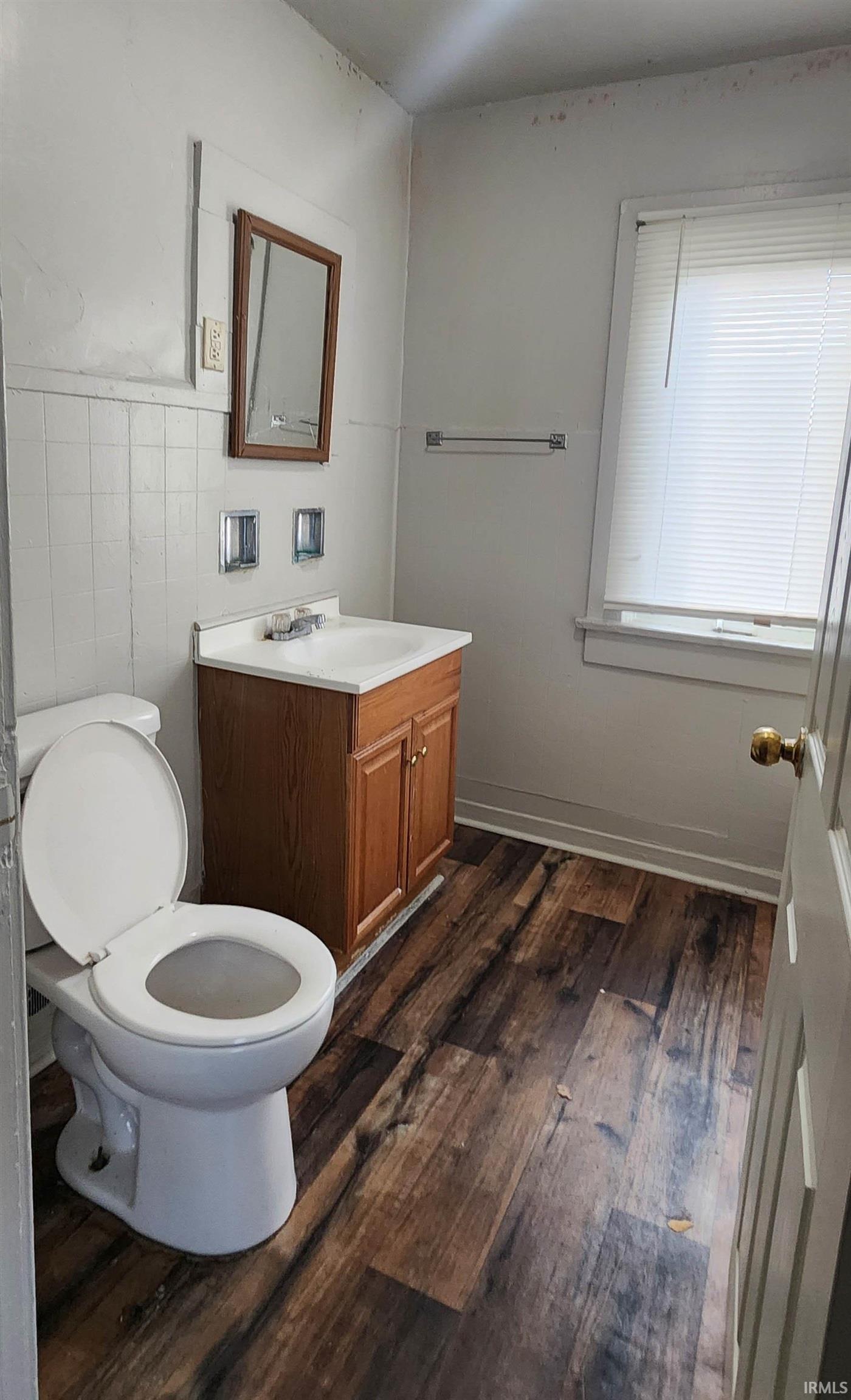 Photo 15 of 1714 Nelson Street