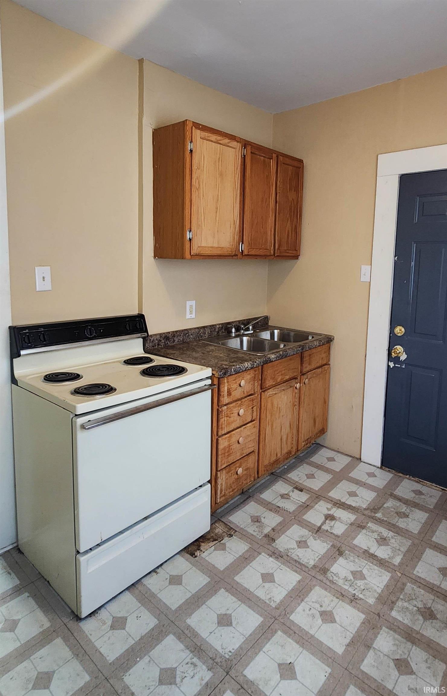 Photo 9 of 1714 Nelson Street