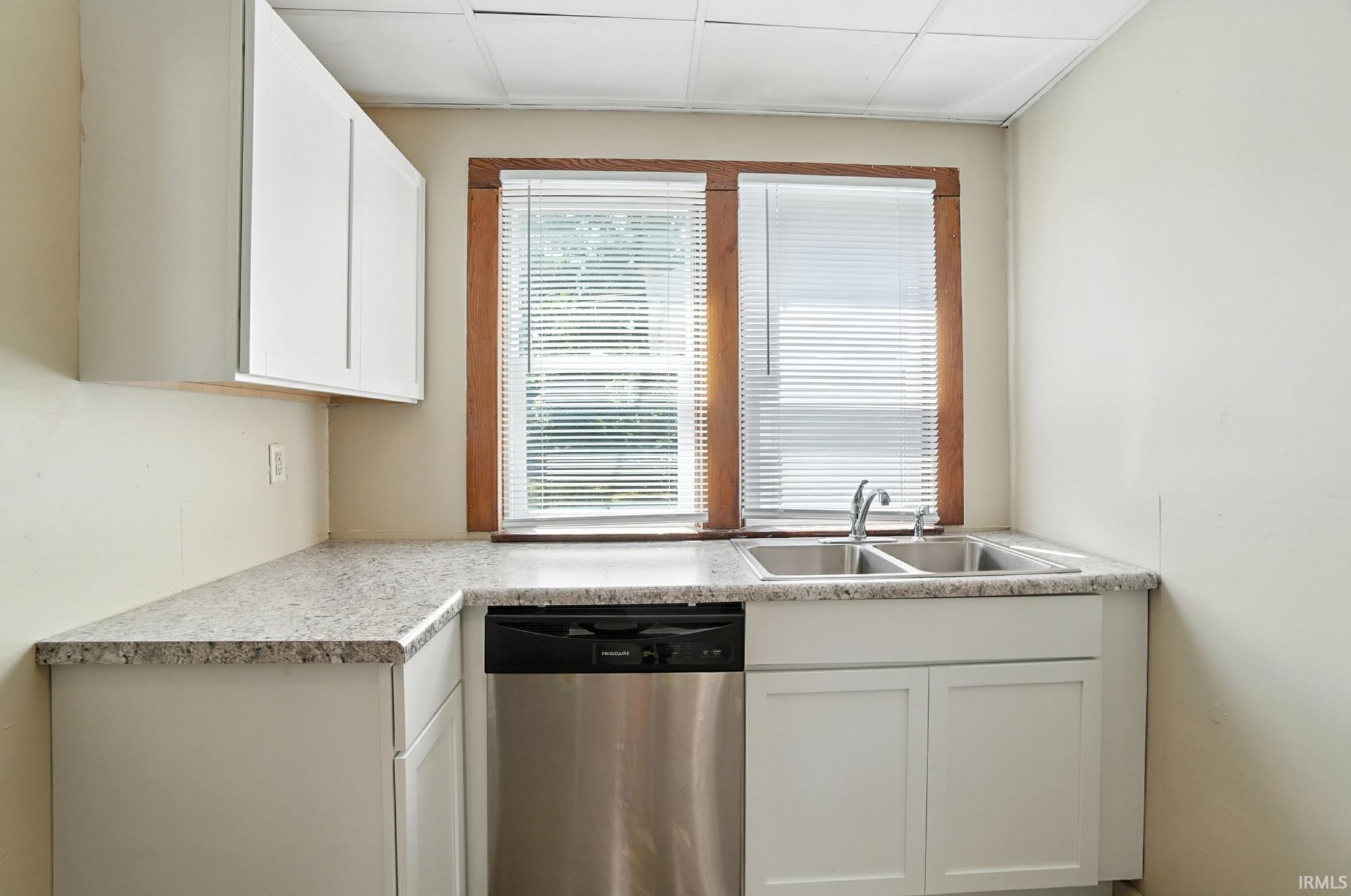 Photo 12 of 2911 Broadway