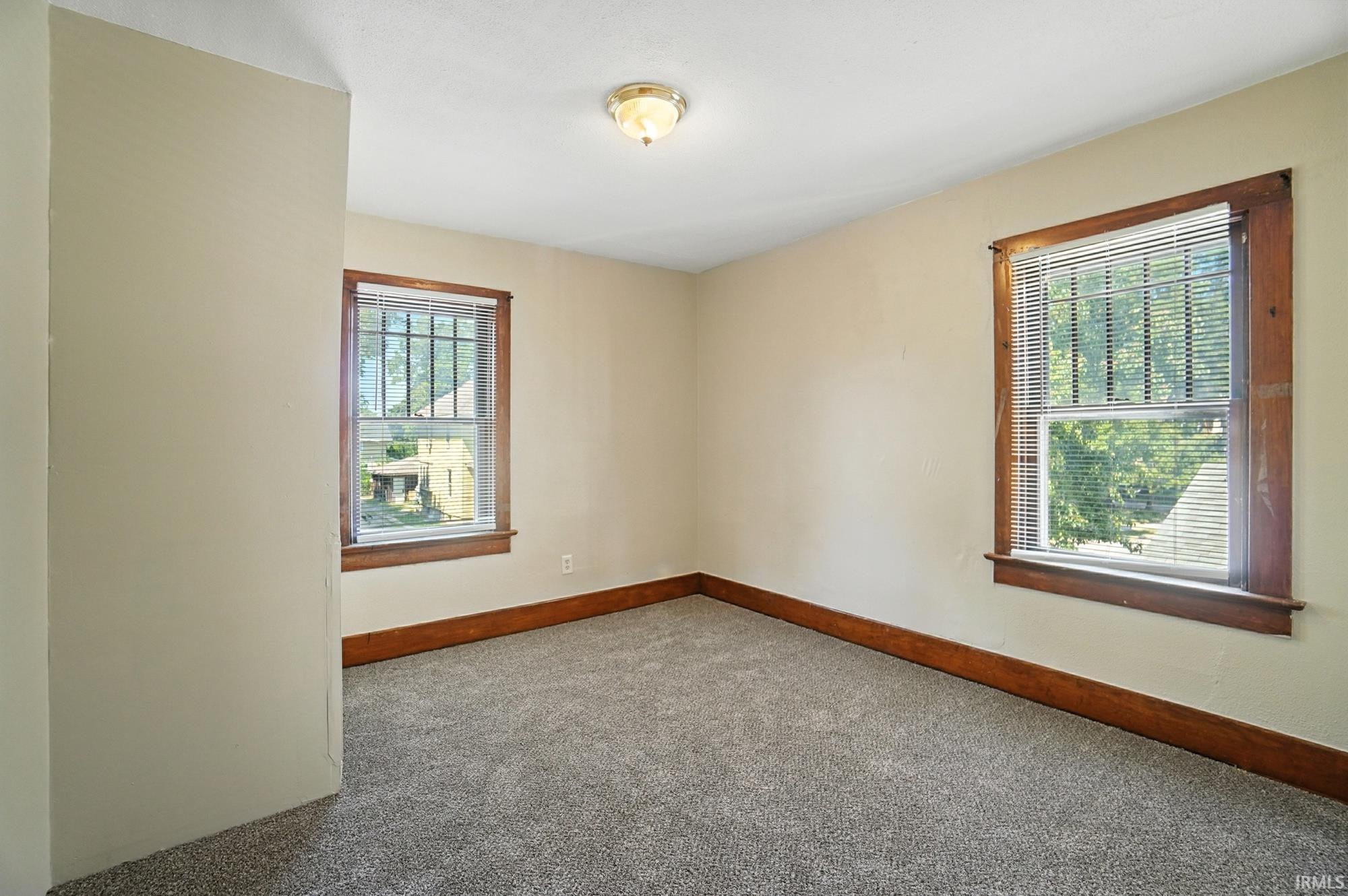 Photo 18 of 2911 Broadway