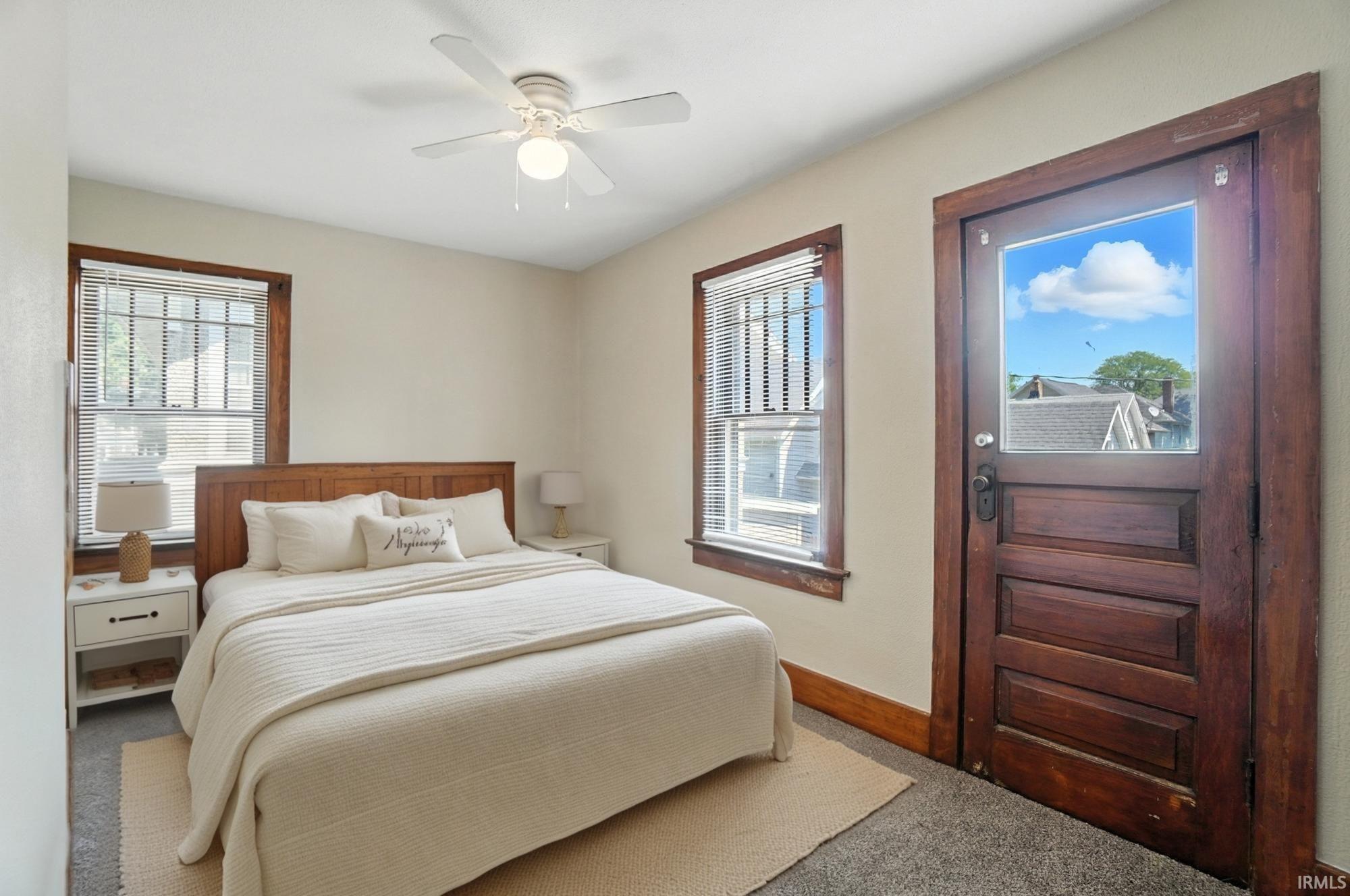 Photo 23 of 2911 Broadway