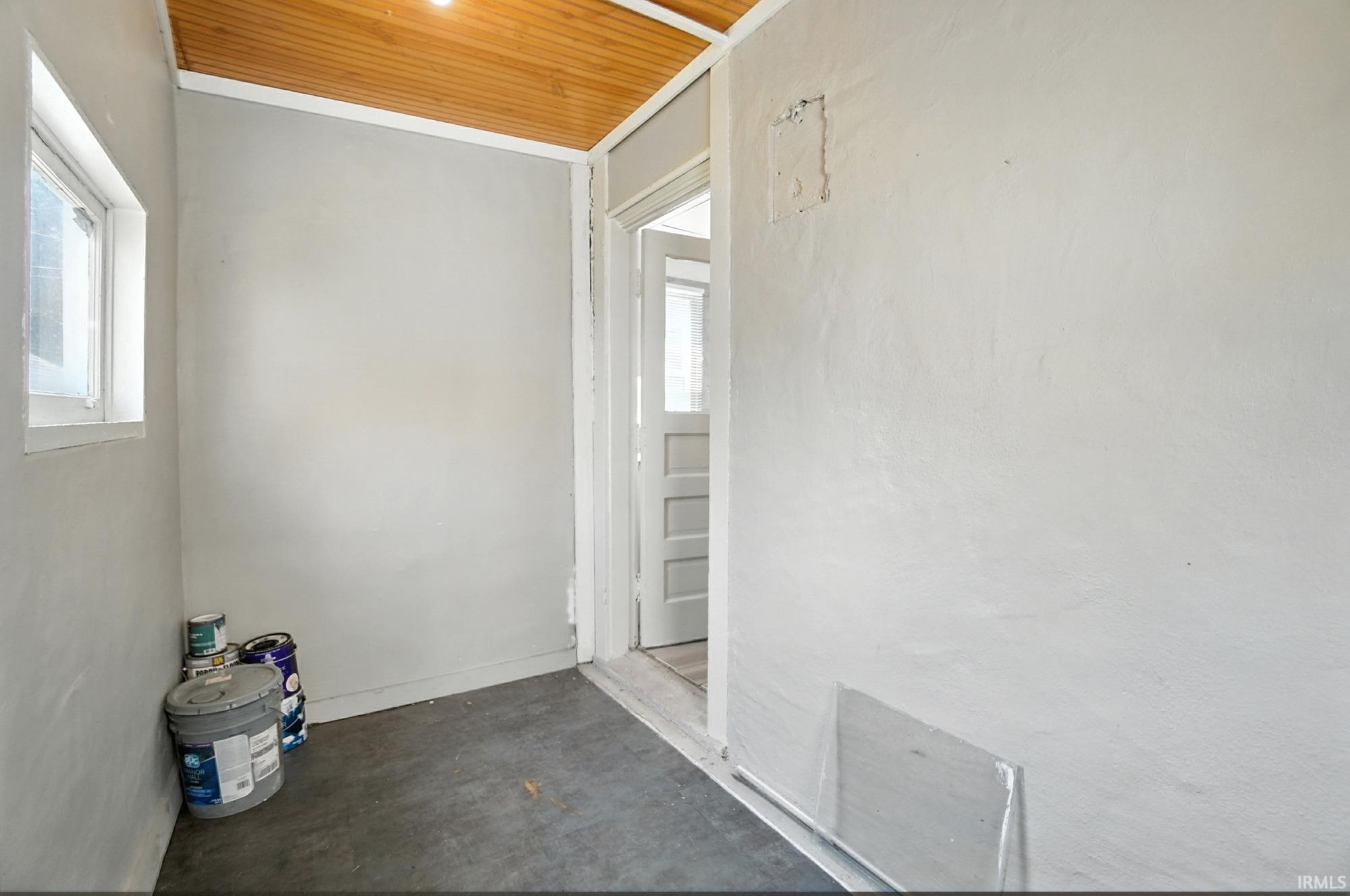 Photo 31 of 2911 Broadway