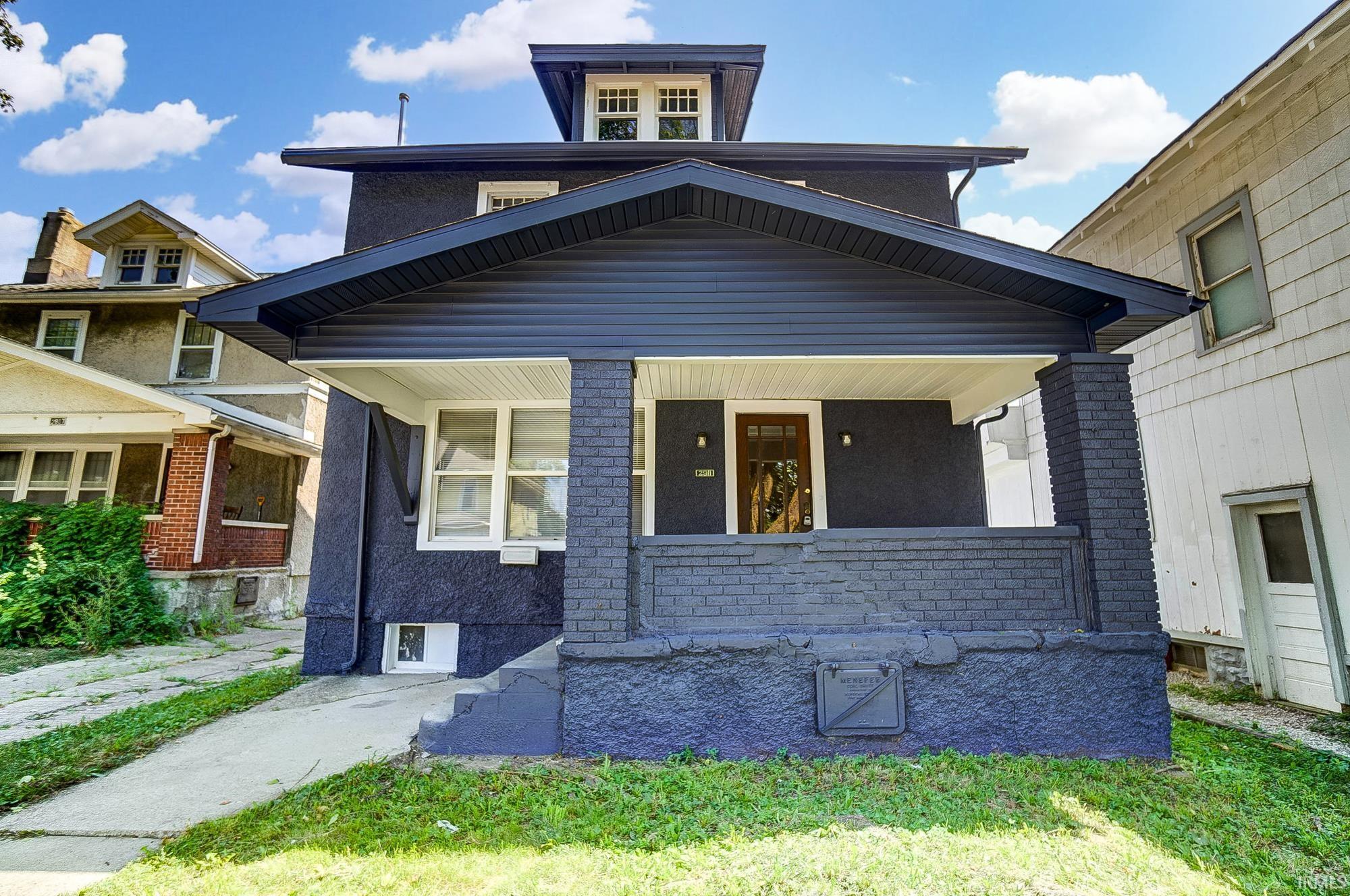 Photo 35 of 2911 Broadway