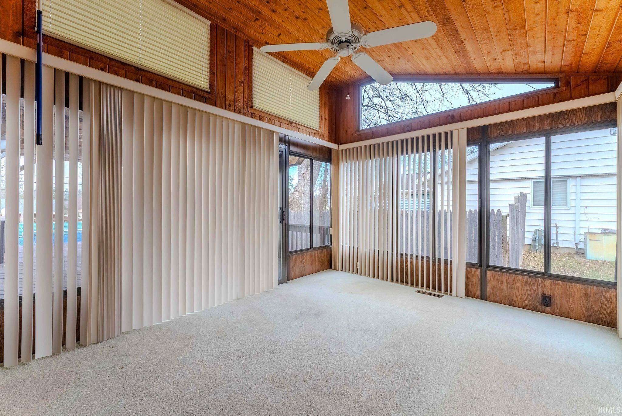 Photo 25 of 860 Cambridge Drive