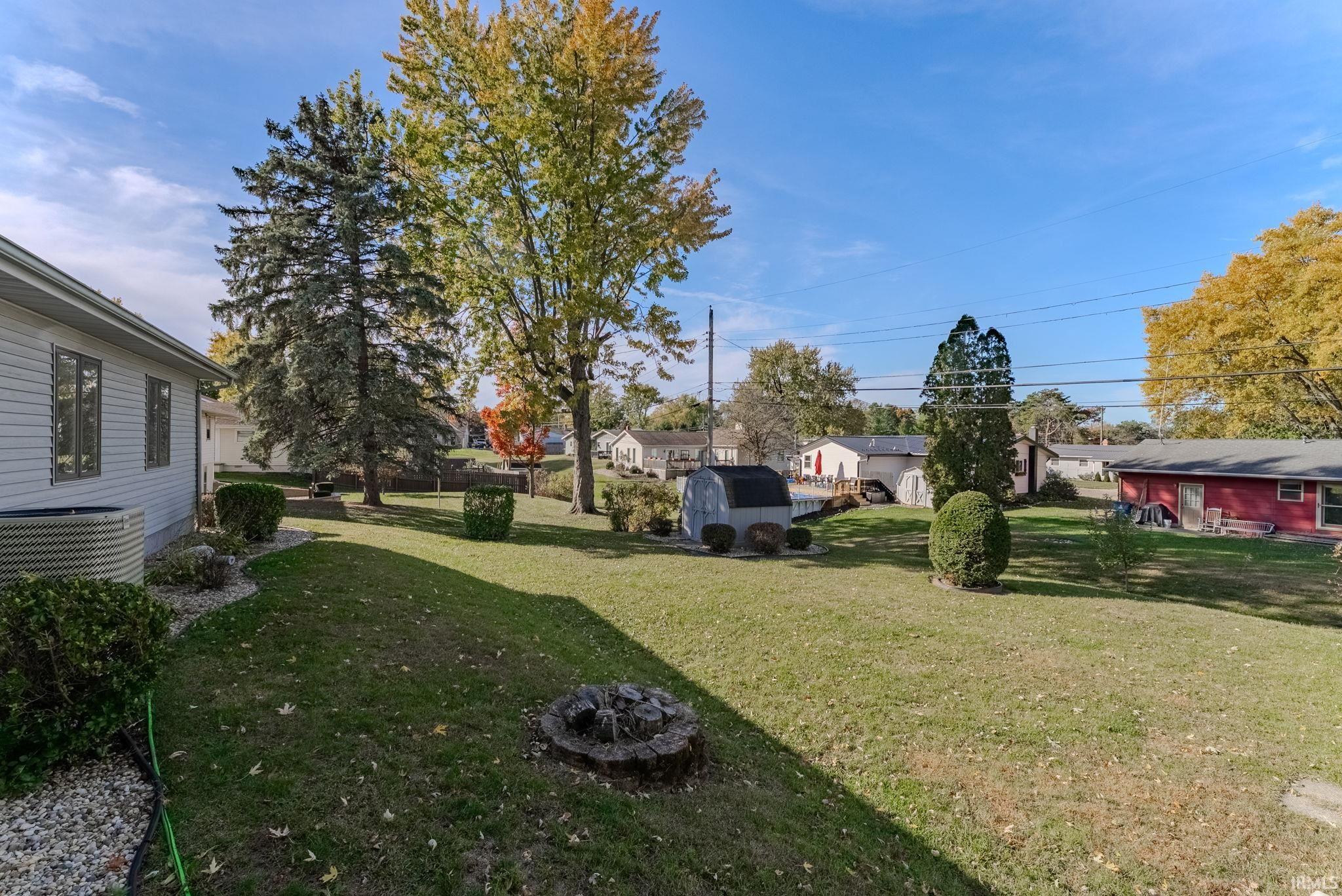 Photo 4 of 860 Cambridge Drive