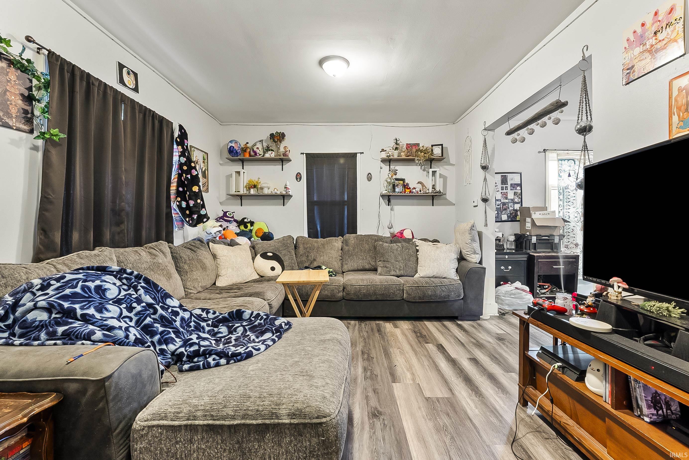 Photo 8 of 2338 N Clinton Street