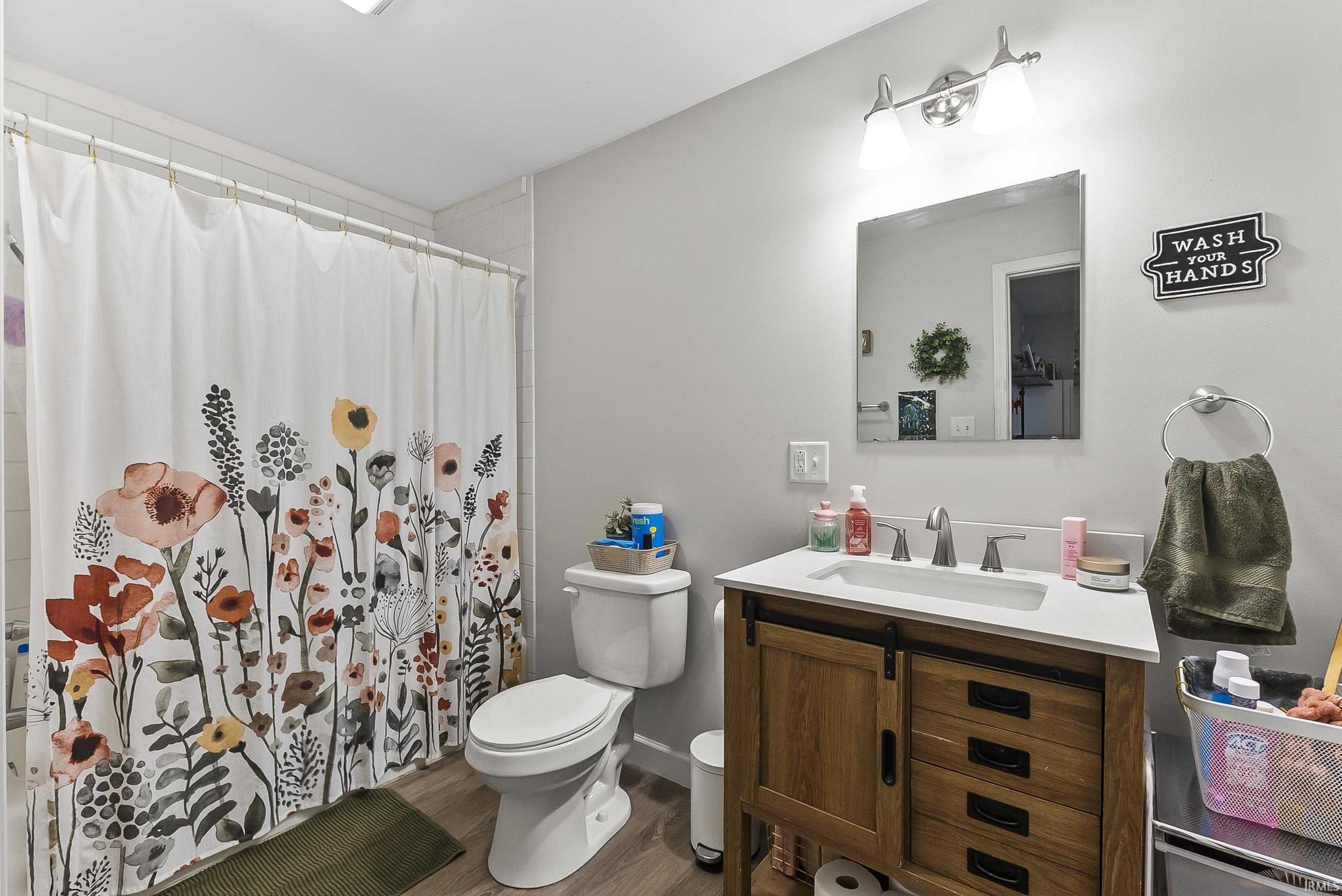 Photo 14 of 2404 N Clinton Street