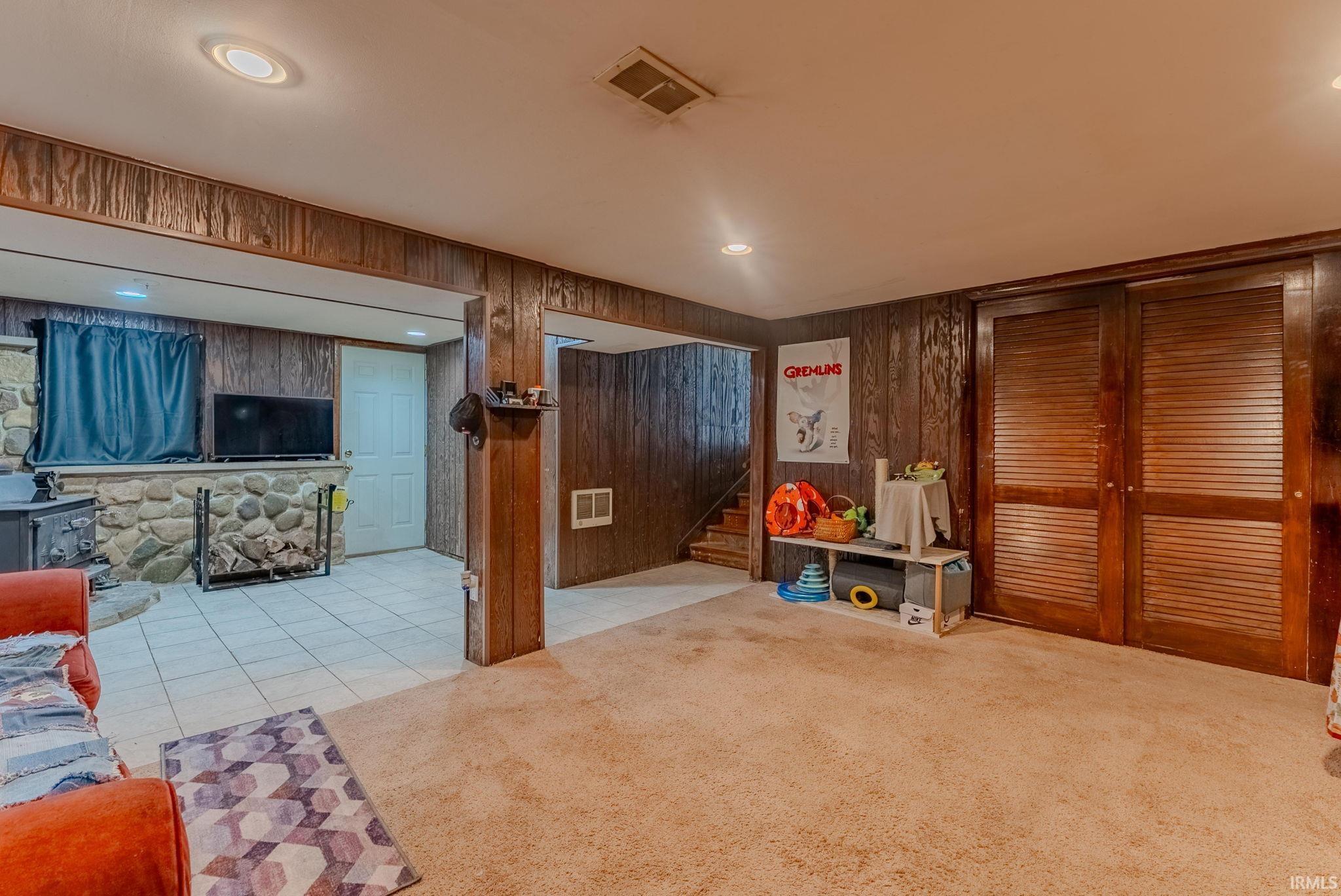 Photo 18 of 905 Sunset Drive