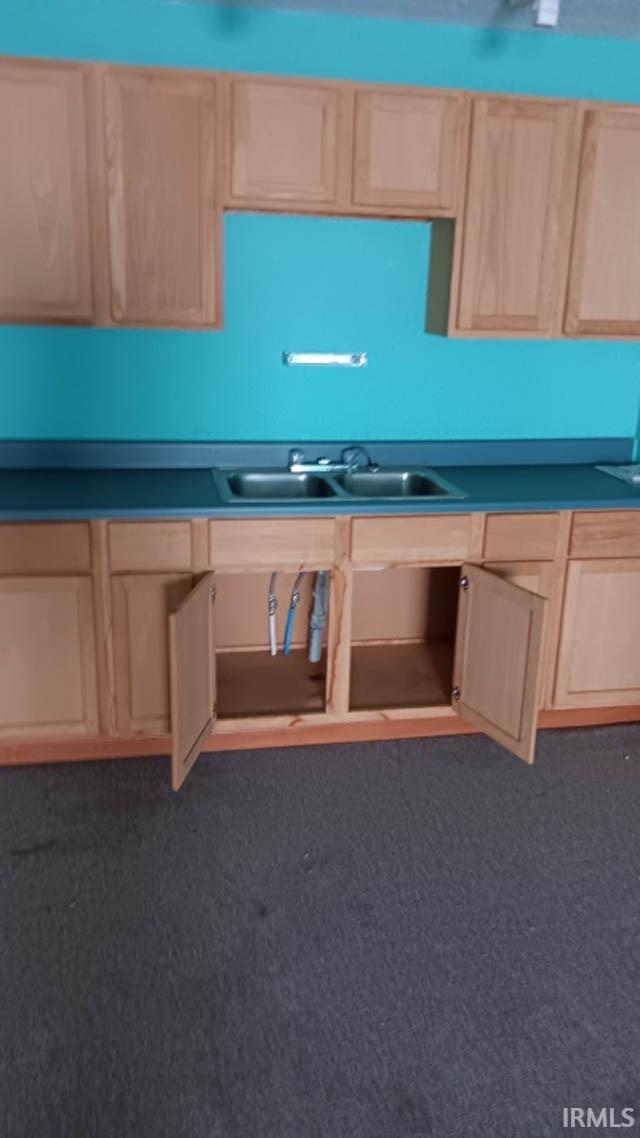 Photo 6 of 108 E Oak Street