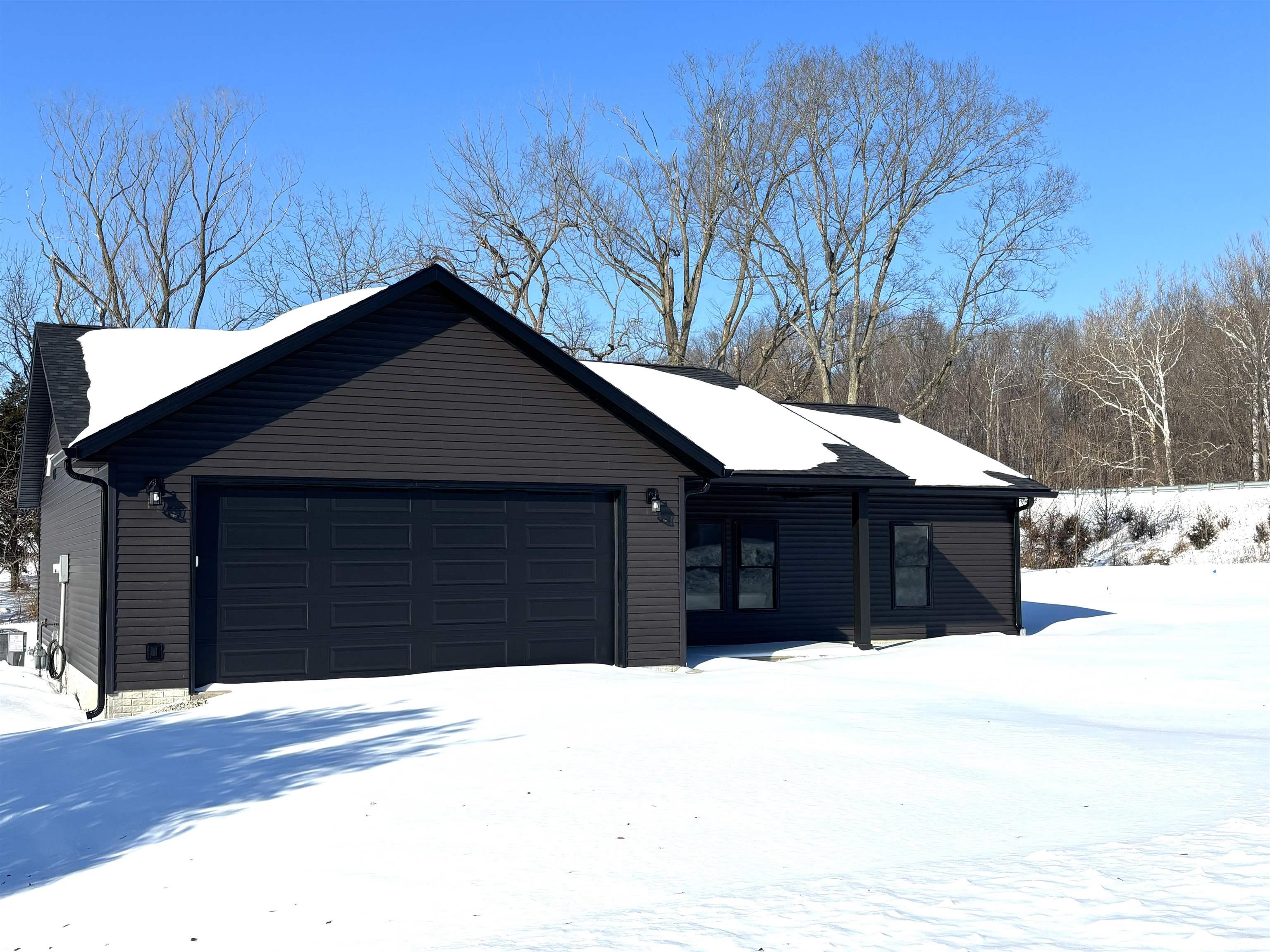 Homes for sale in Spencer, IN | 17 Sunnyside Ln, Spencer, IN 47460 | MLS# 202544244