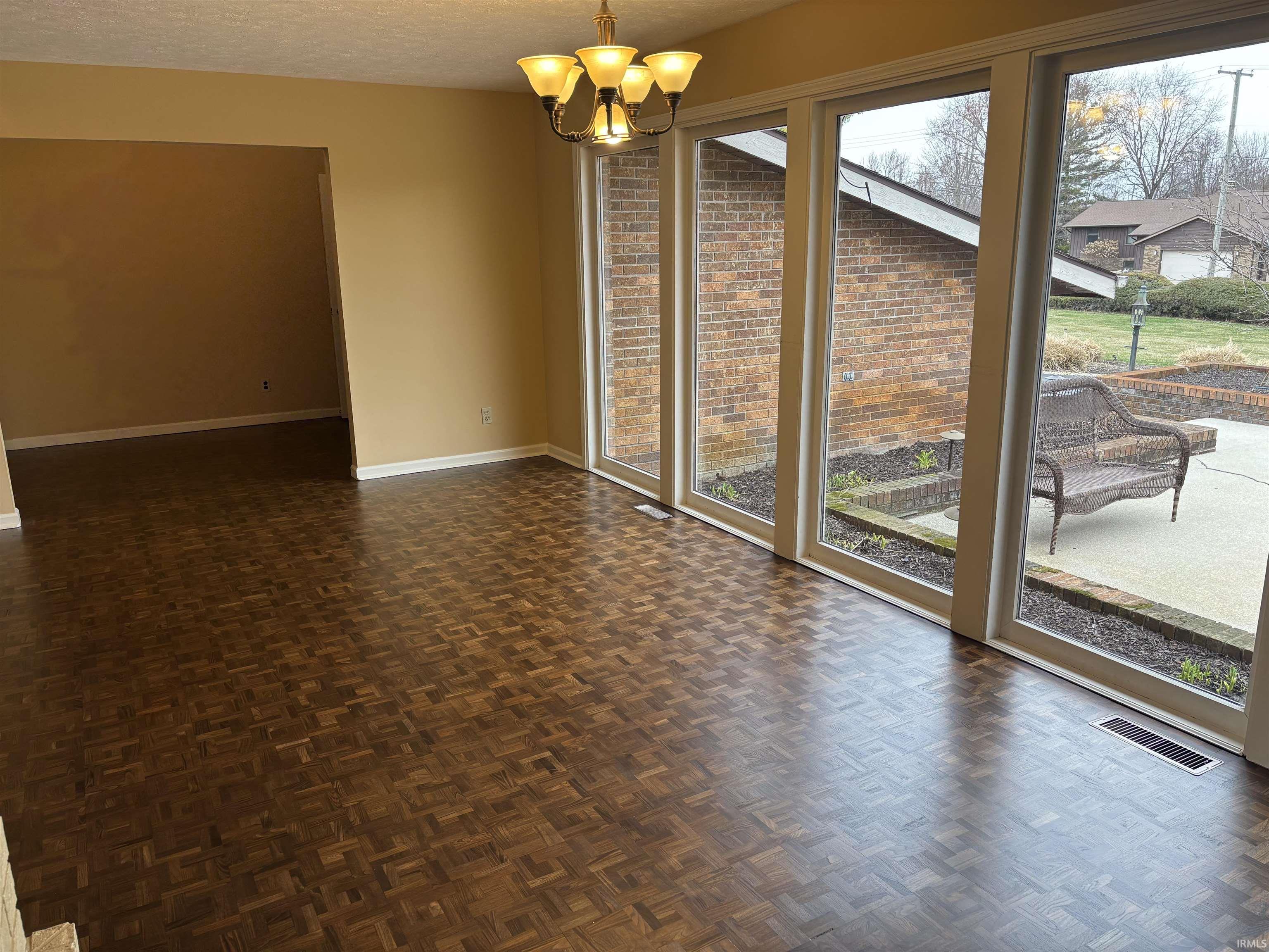 Photo 11 of 102 Southfield Road