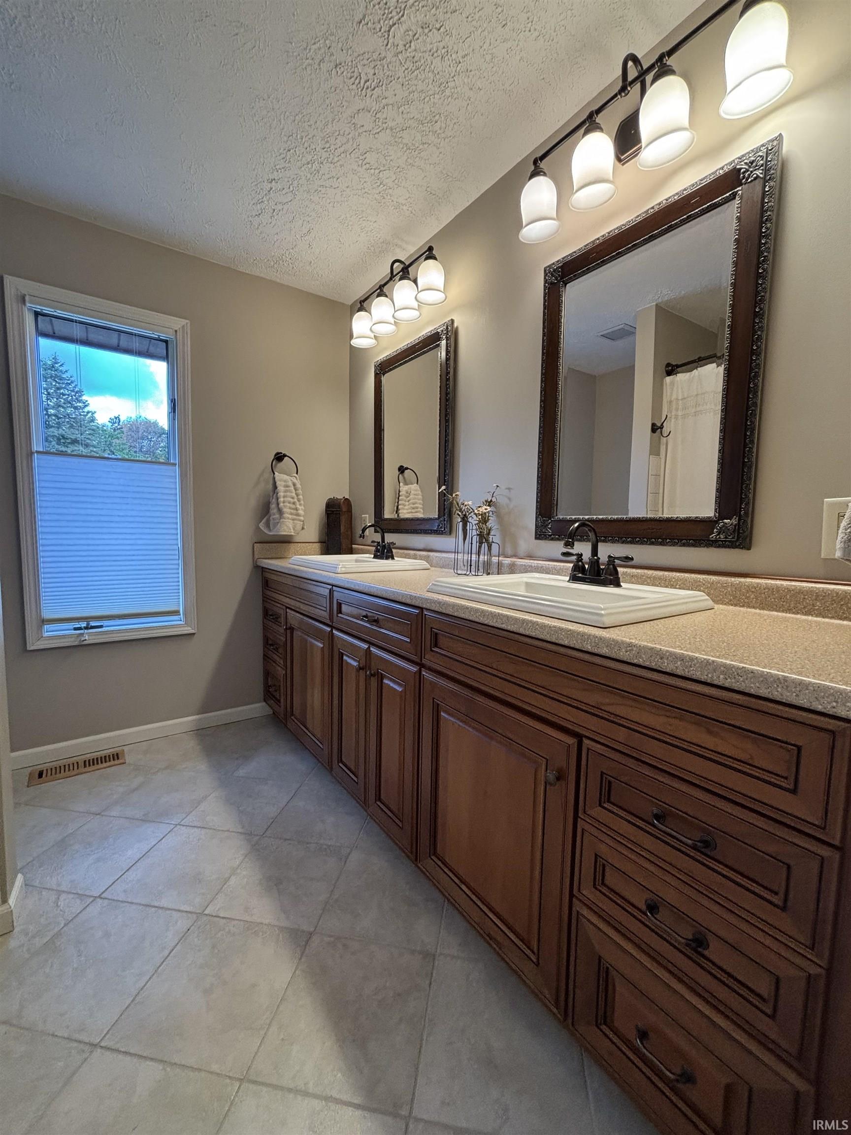 Photo 29 of 102 Southfield Road