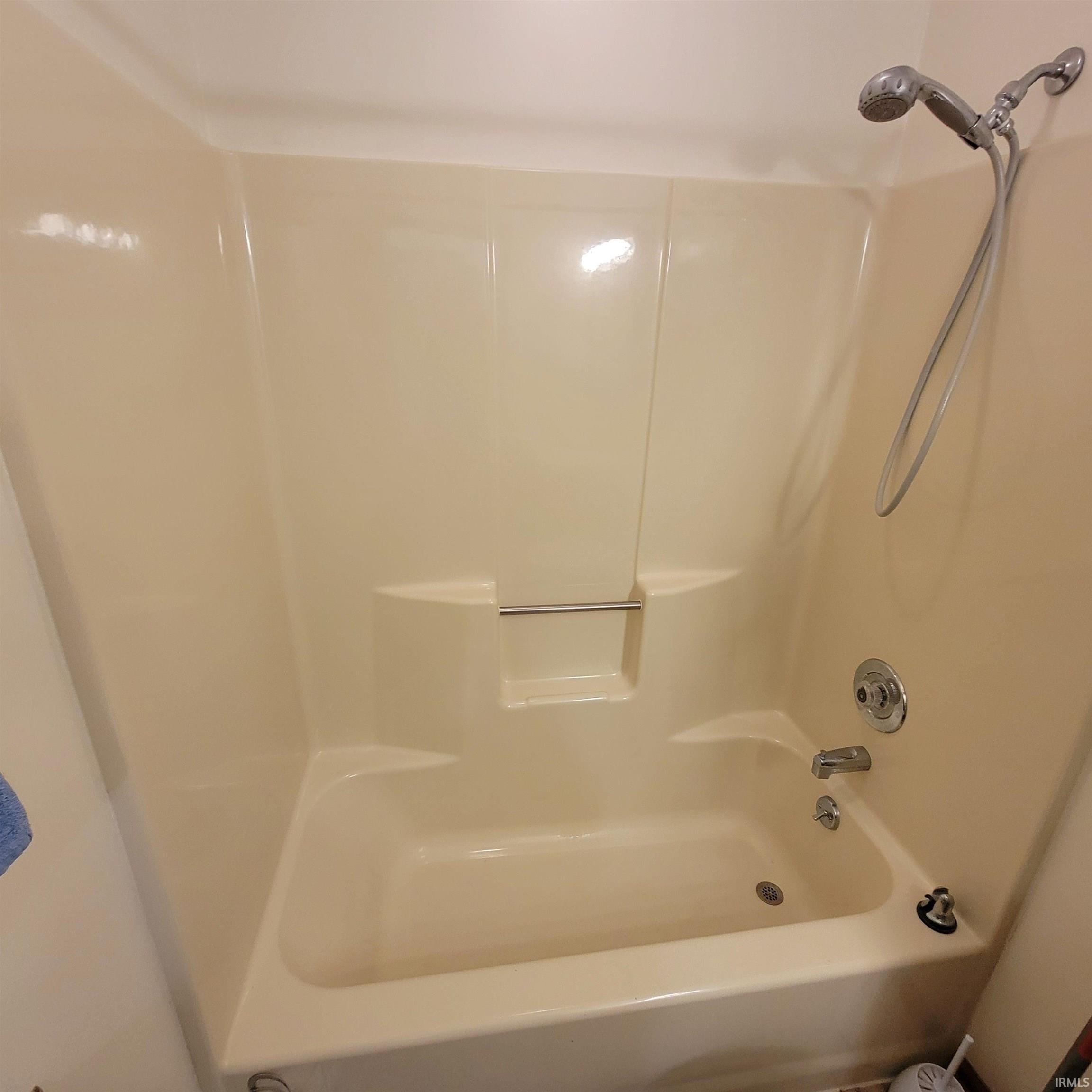 Photo 9 of 5109 Woodmark Court