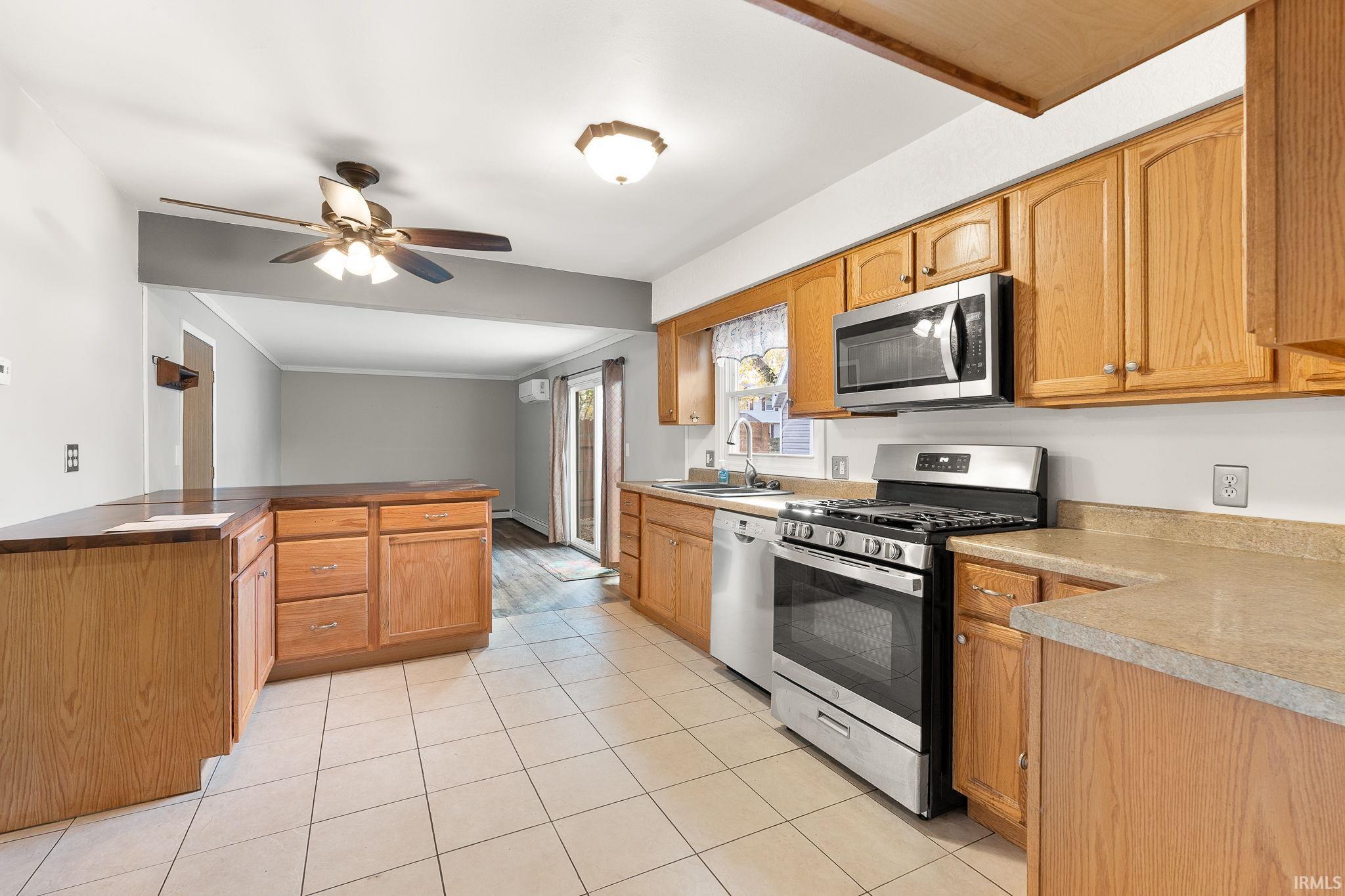 Photo 7 of 6830 Elmbrook Drive