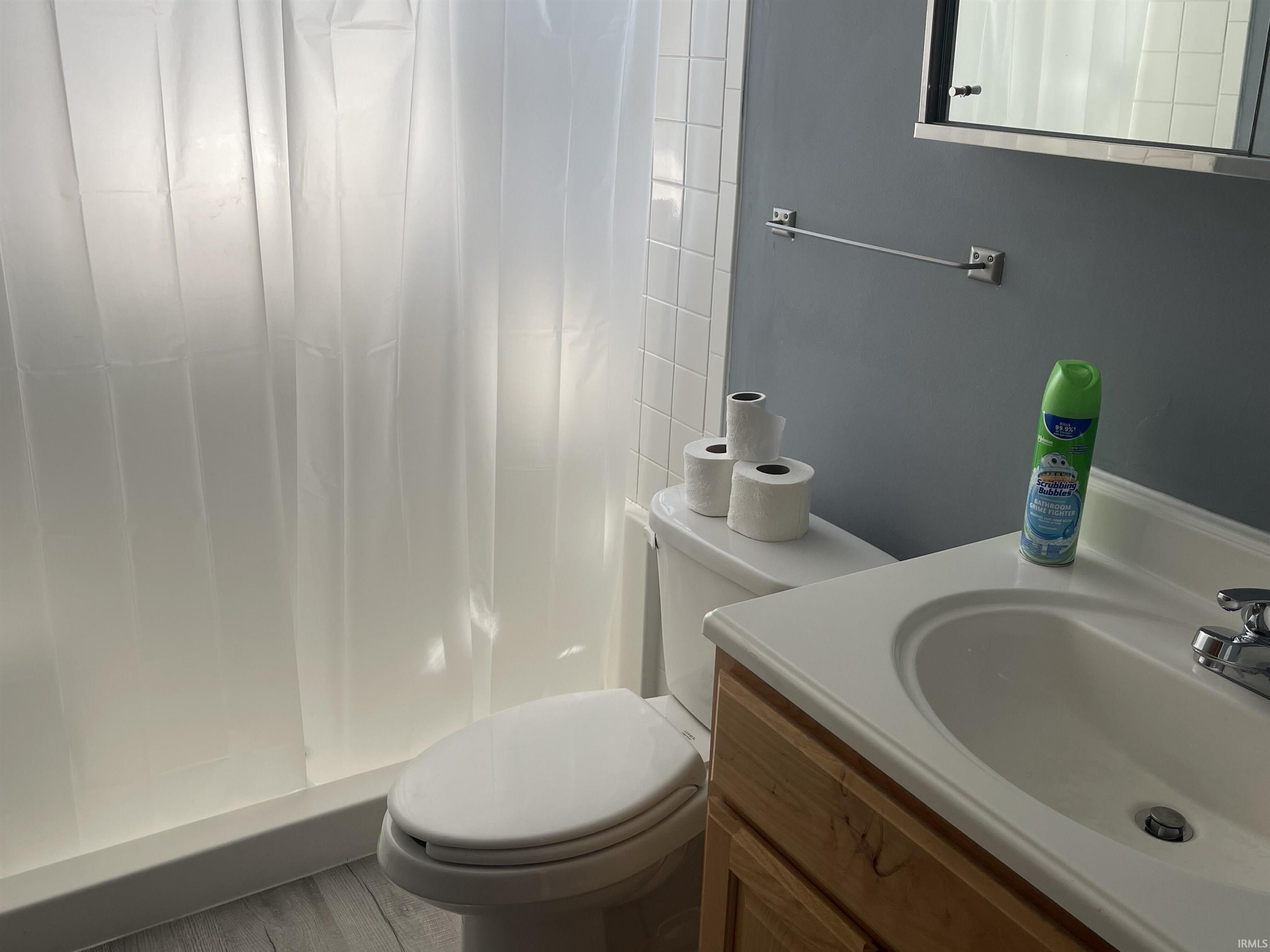 Photo 11 of 2215 Saint Louis Avenue