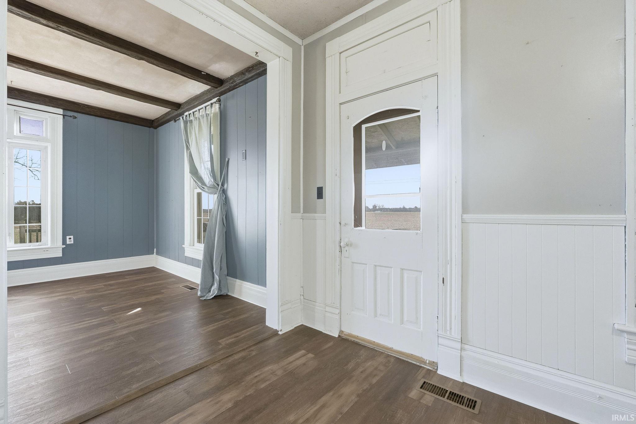 Photo 3 of 4752 W 900