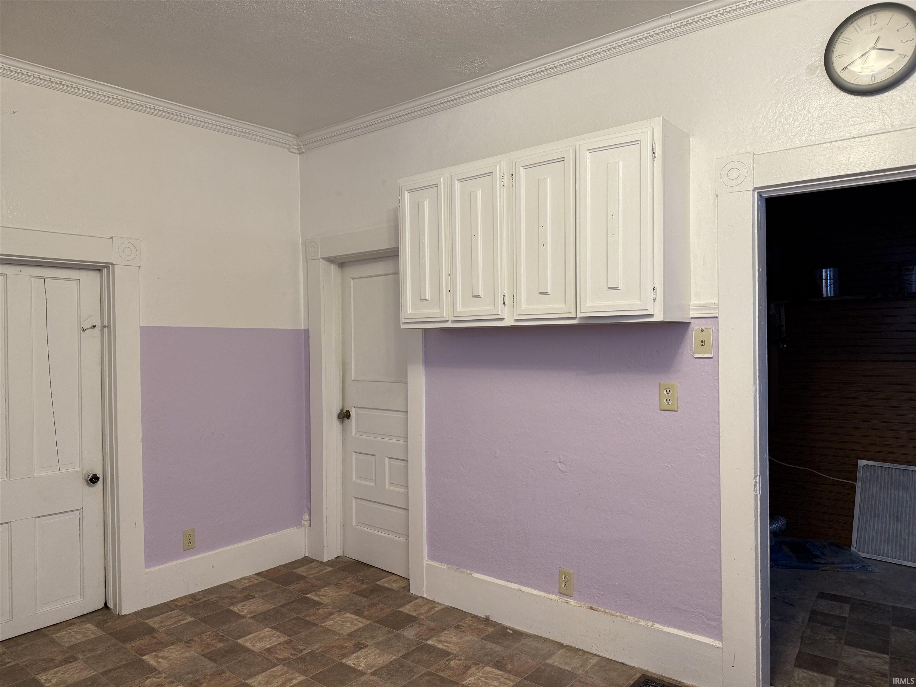 Photo 8 of 612 Mclean Street