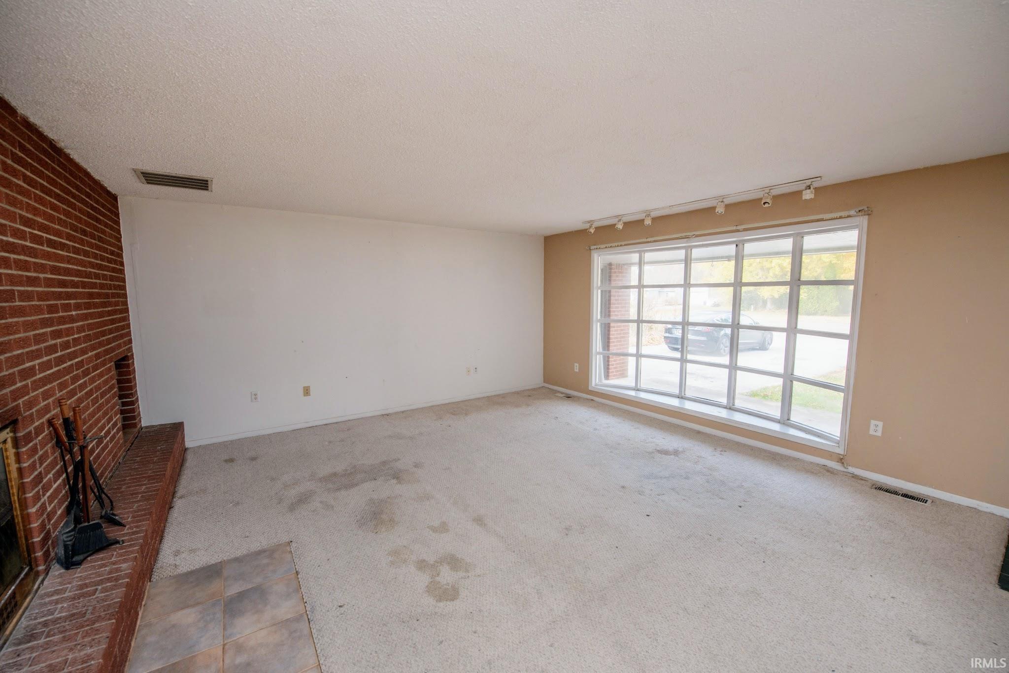 Homes for sale in Rossville, IN | 8615 W State Rd 26, Rossville, IN 46065 | MLS# 202545199