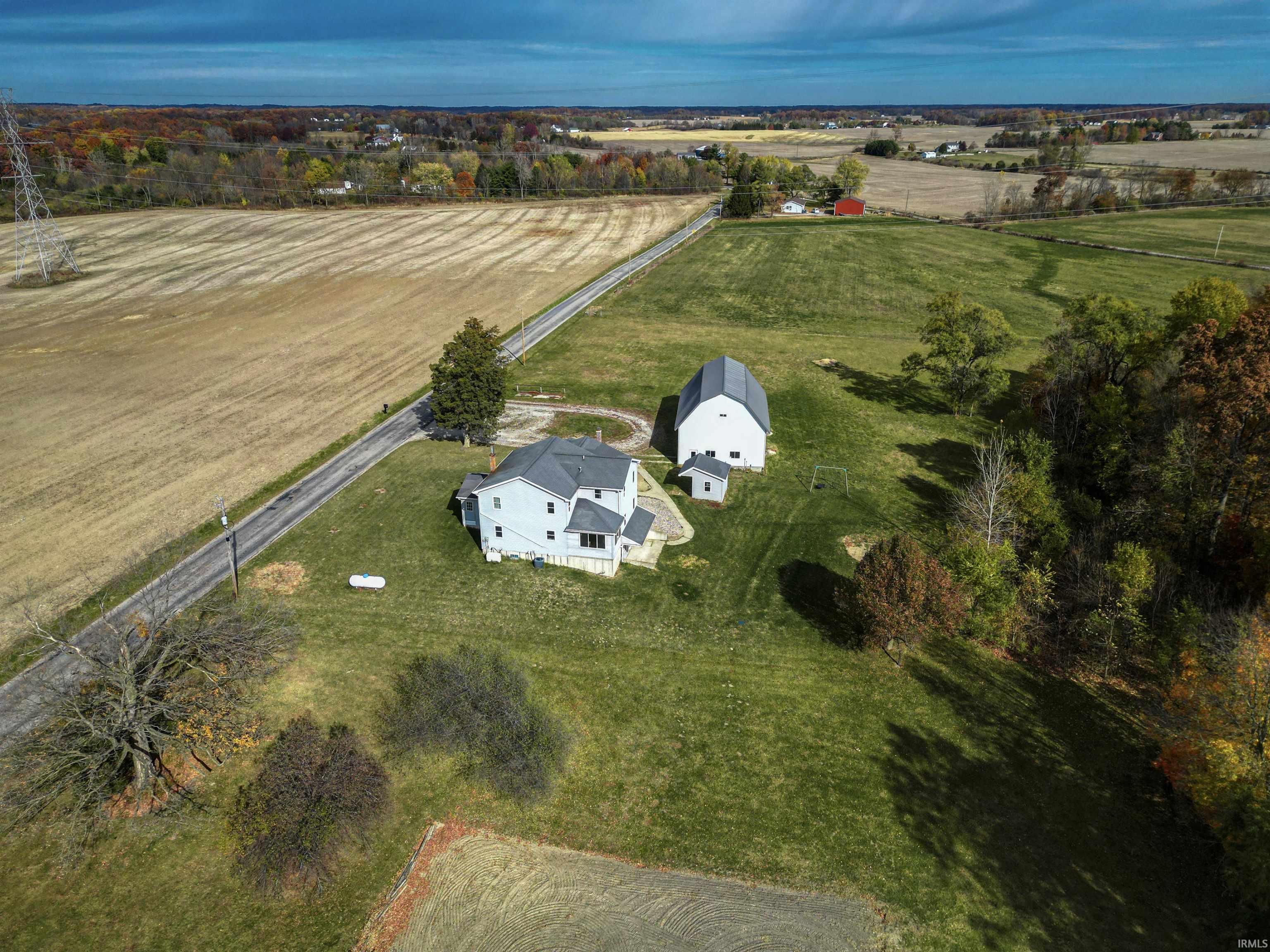 Photo 4 of 2389 S Whitley Road