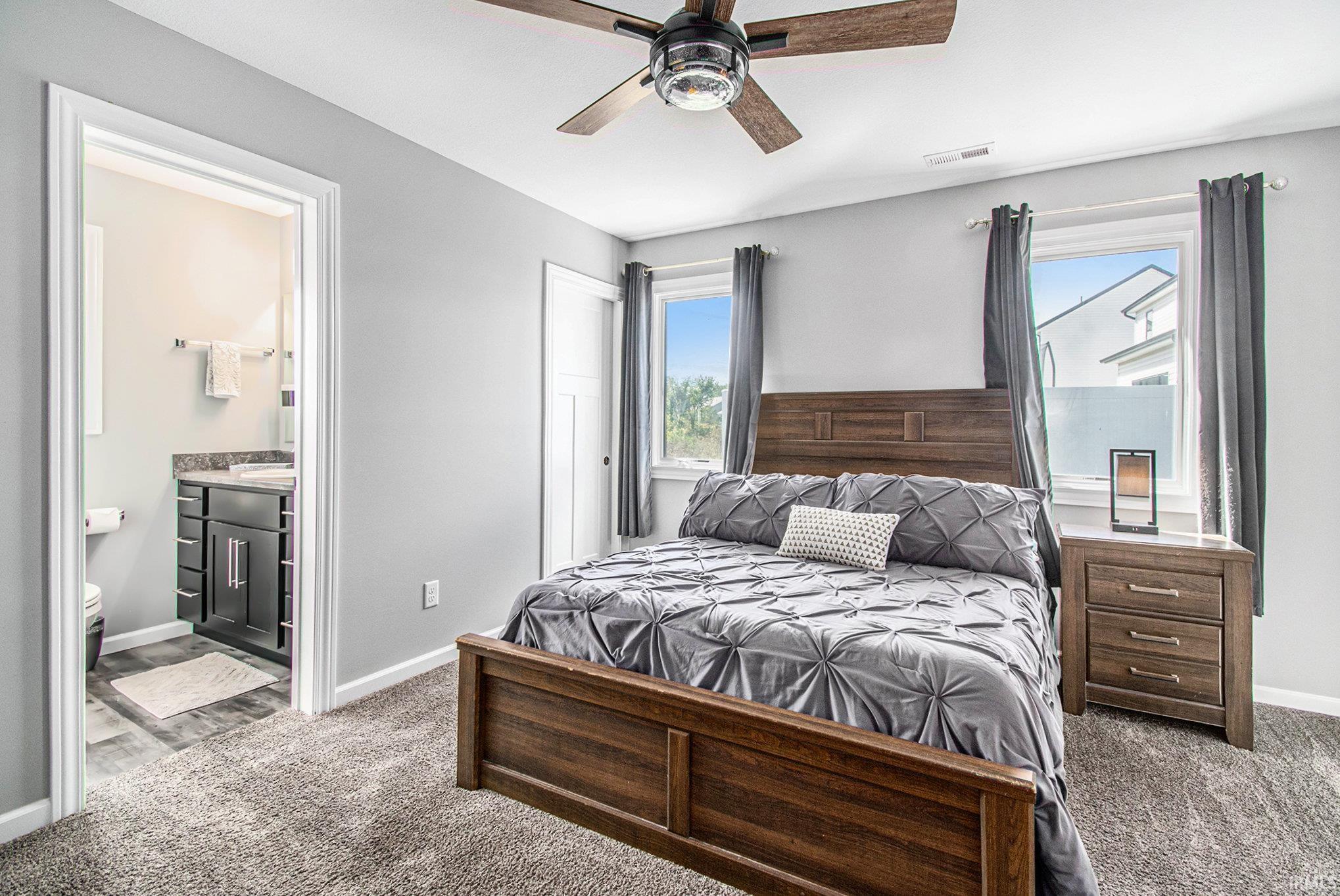 Photo 7 of 217 W Longfellow Boulevard