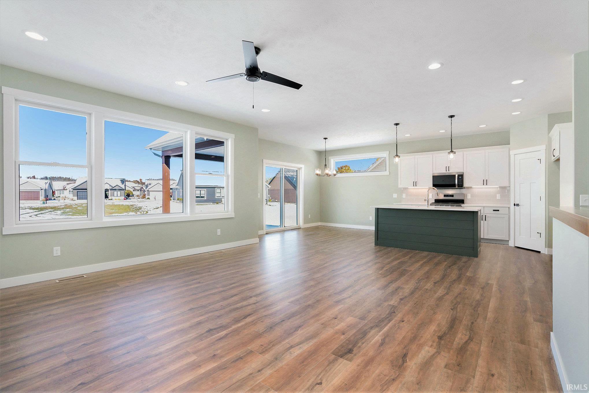 Photo 3 of 3916 Timber Lake Court