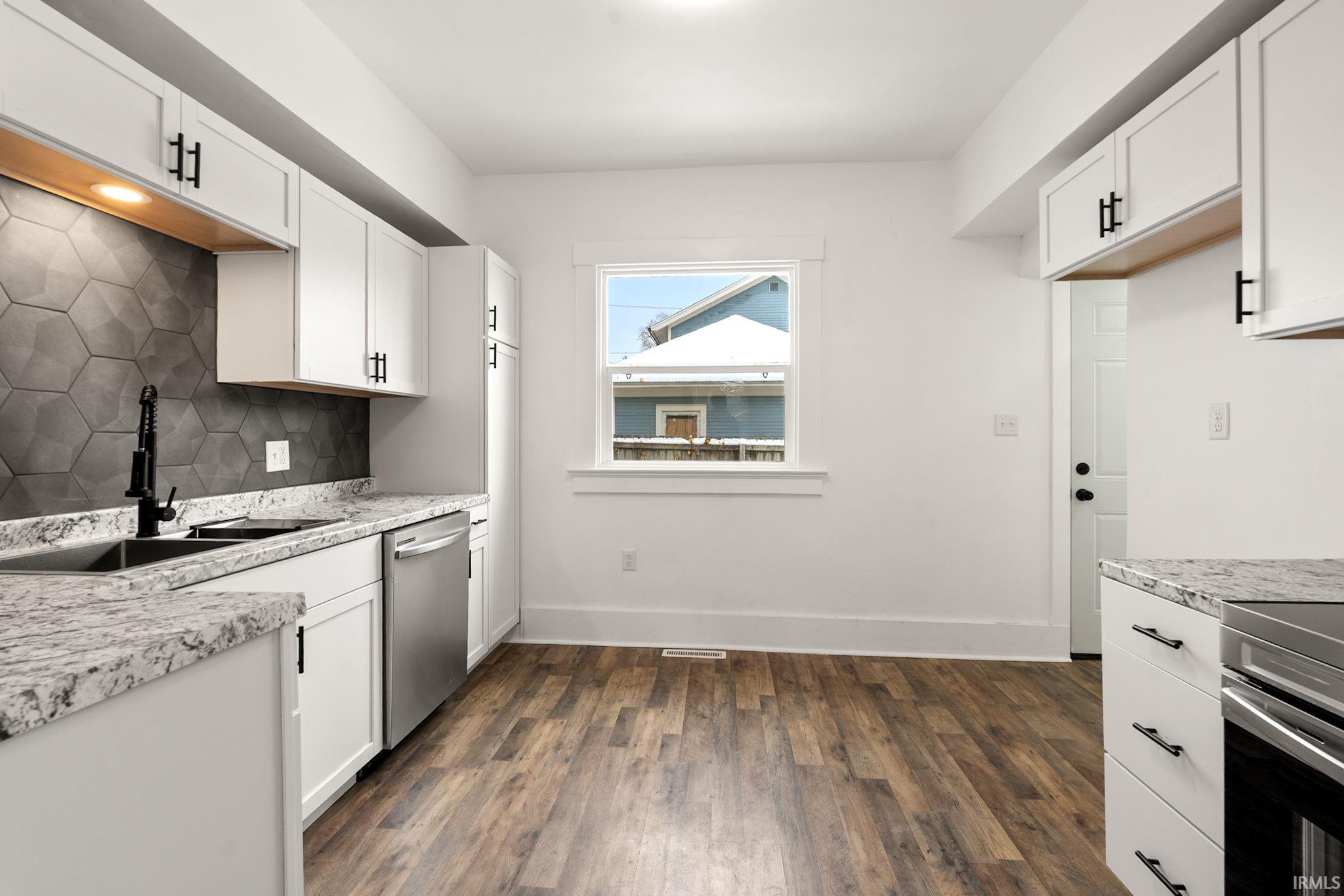 Photo 12 of 3004 Hoagland Avenue