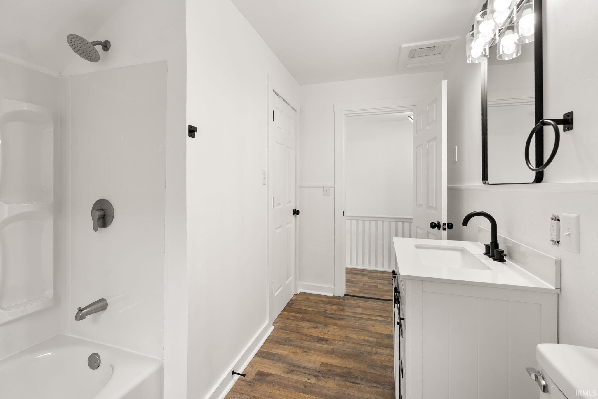 Photo 20 of 3004 Hoagland Avenue