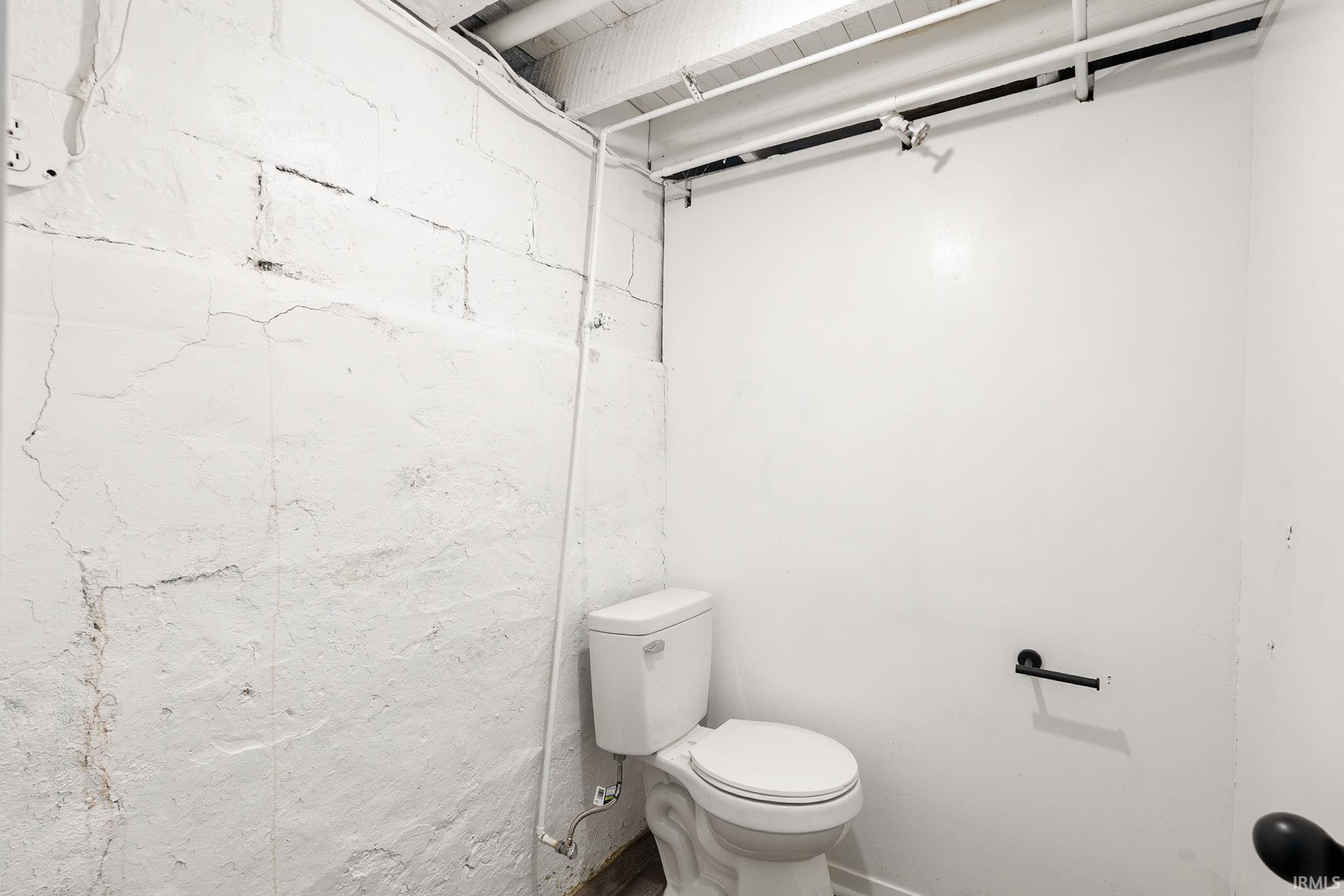 Photo 32 of 3004 Hoagland Avenue