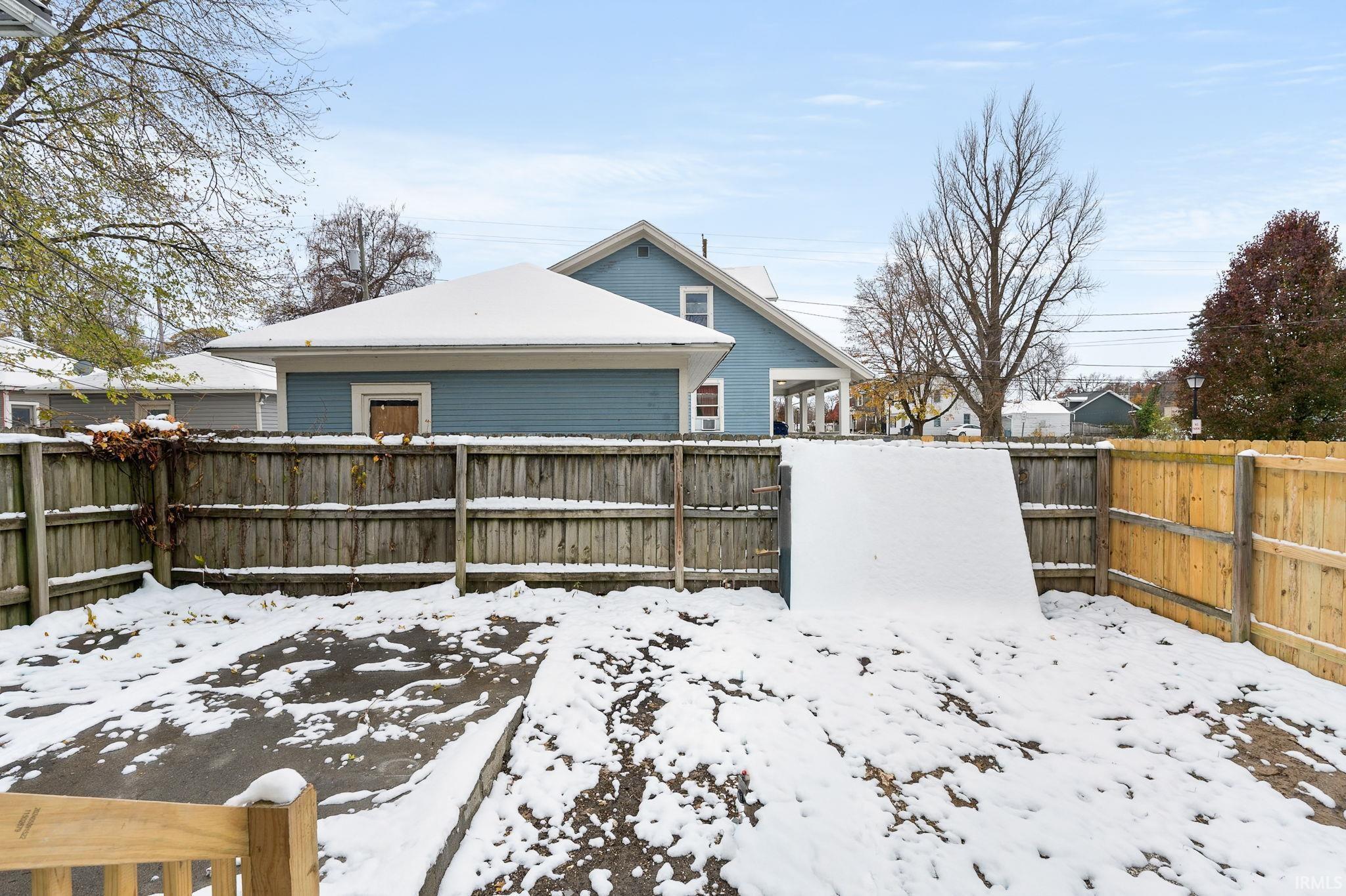 Photo 33 of 3004 Hoagland Avenue