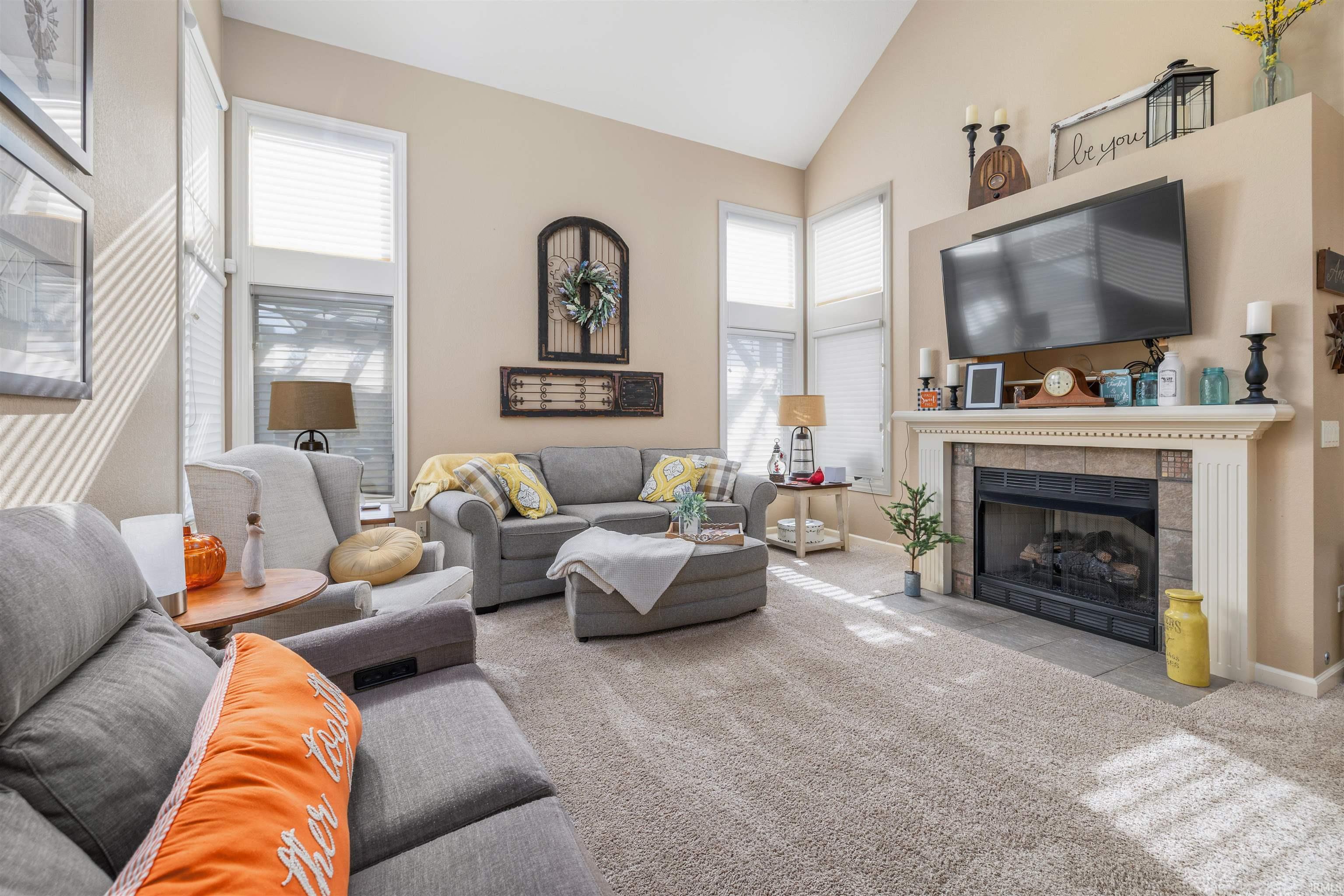 Photo 4 of 9496 Dension Lane