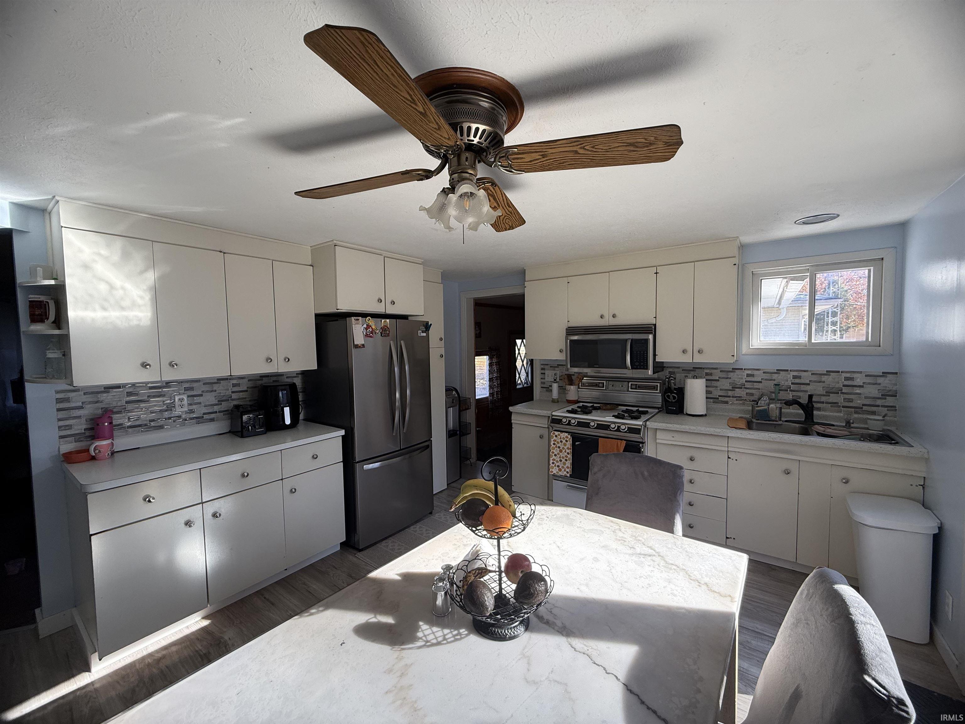 Photo 5 of 0510 E 700 N