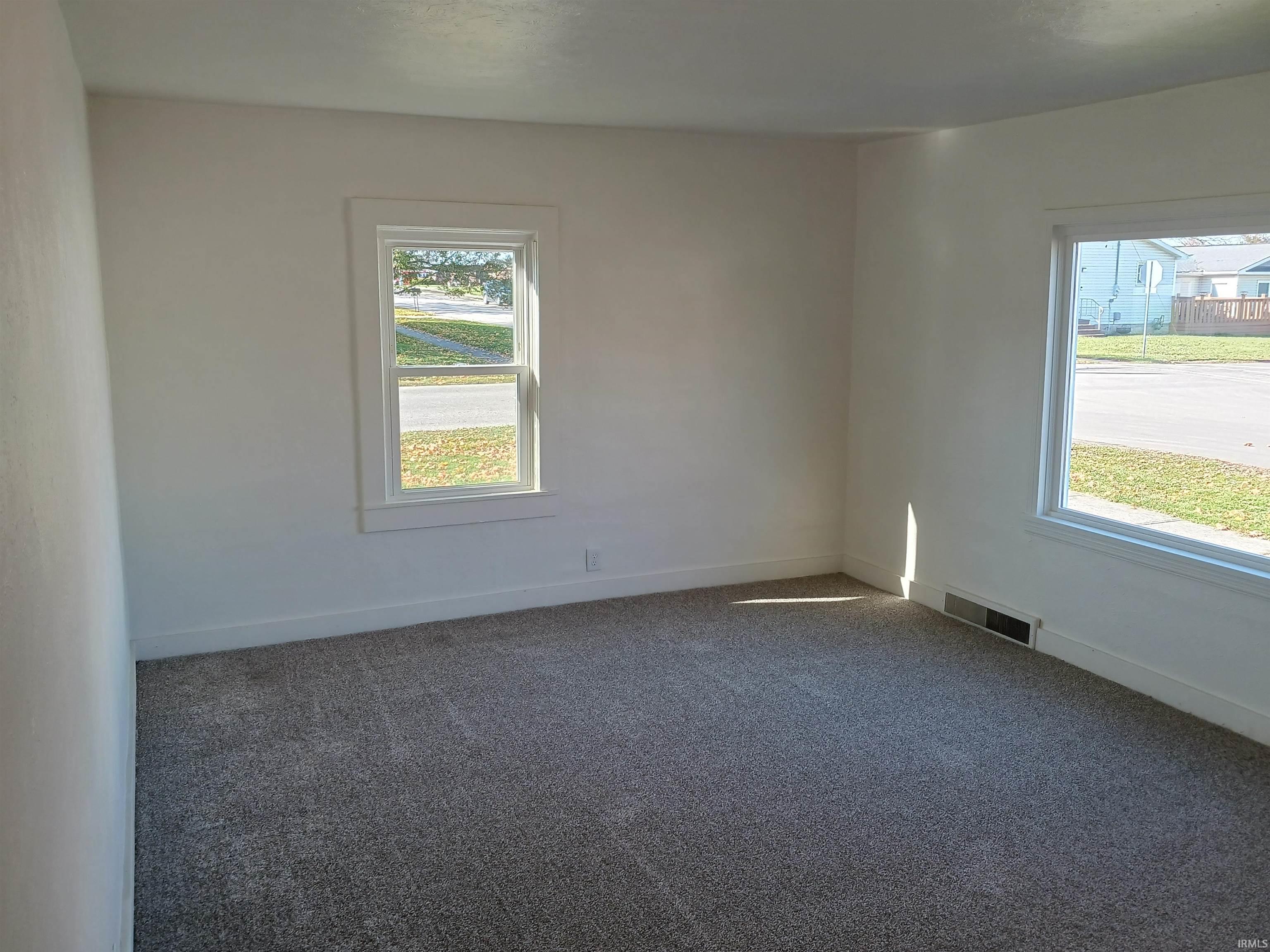 Photo 11 of 312 W Green Street