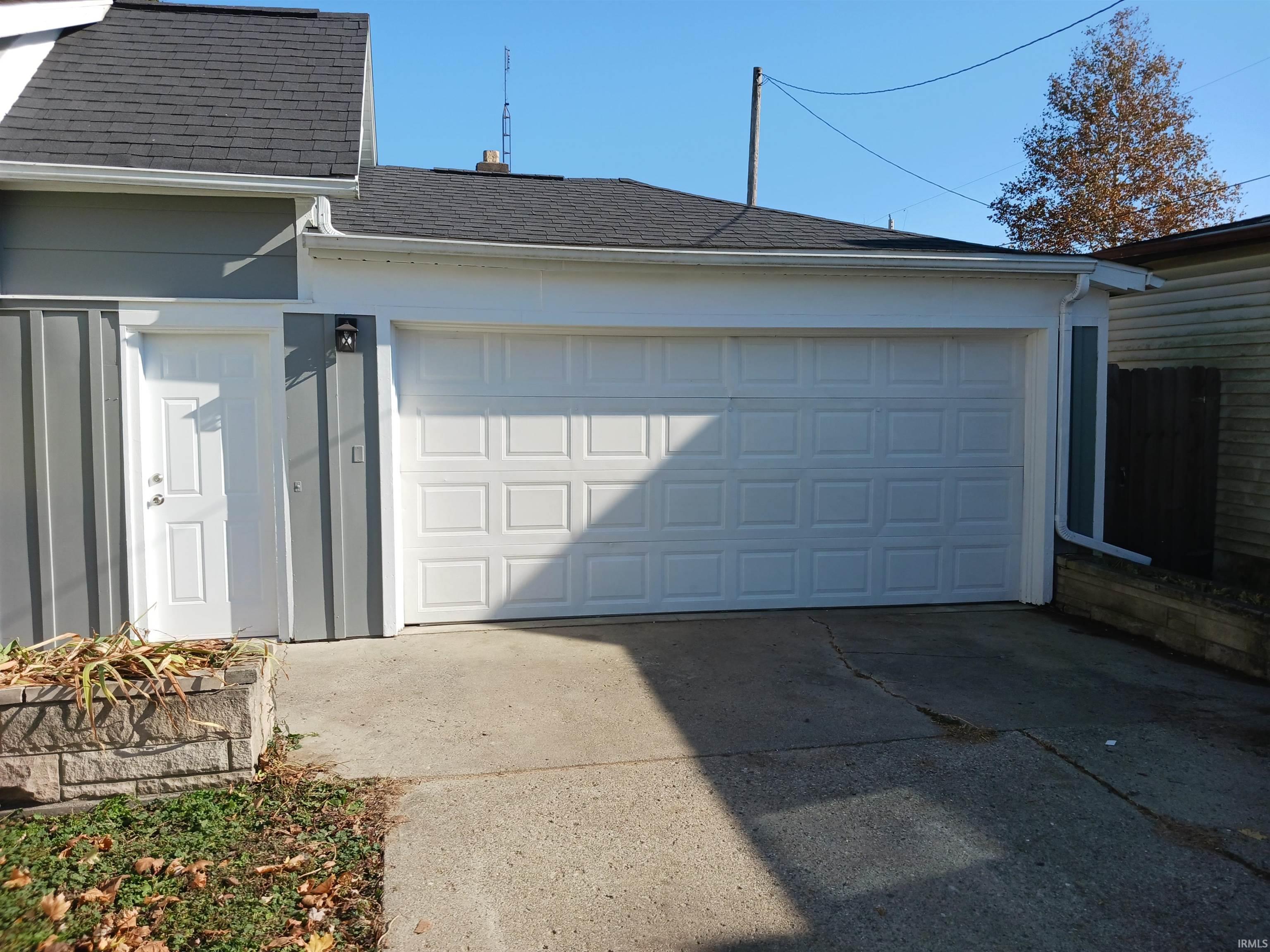 Photo 4 of 312 W Green Street