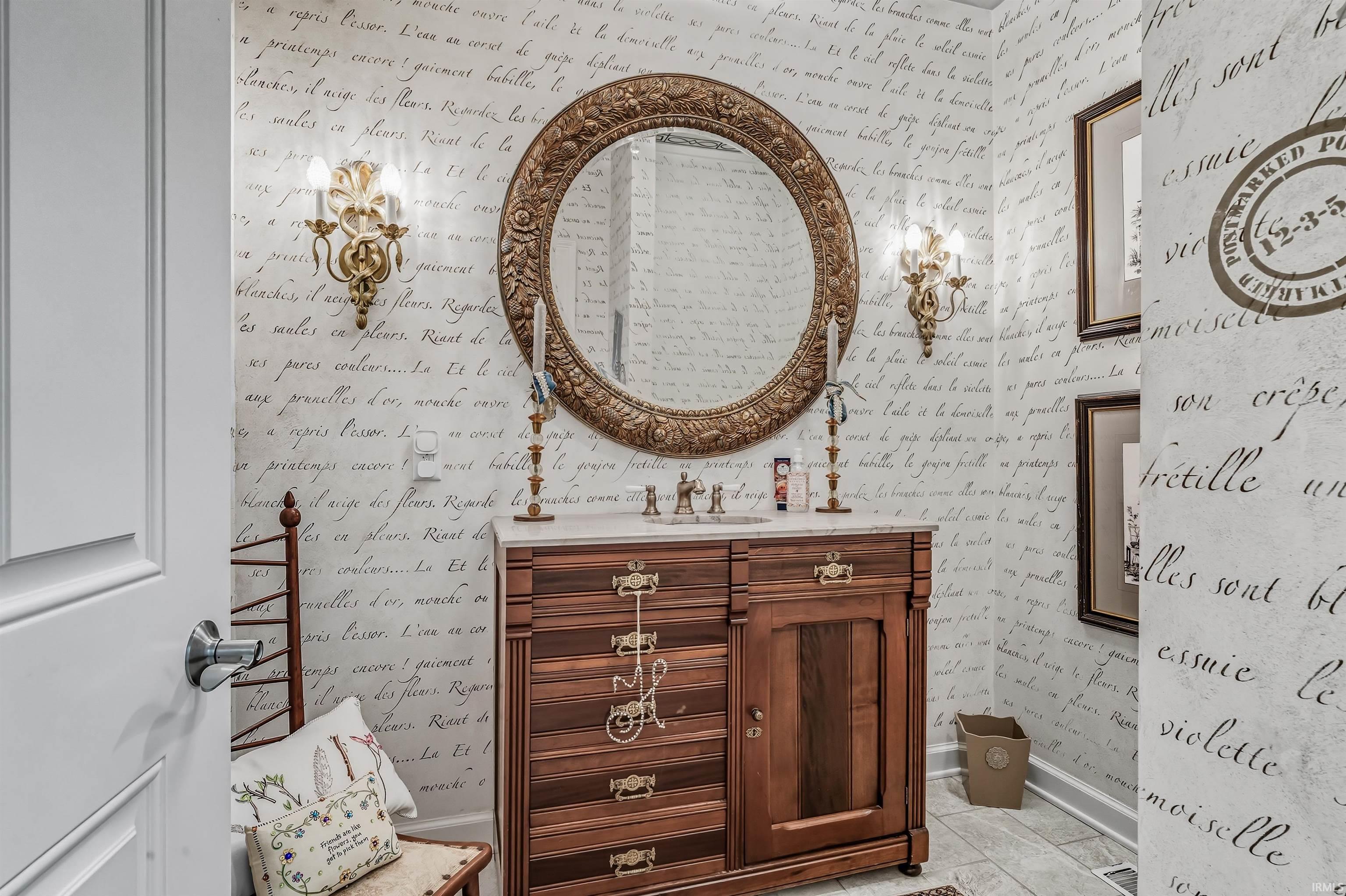 Photo 16 of 5414 Abbeyhill Road