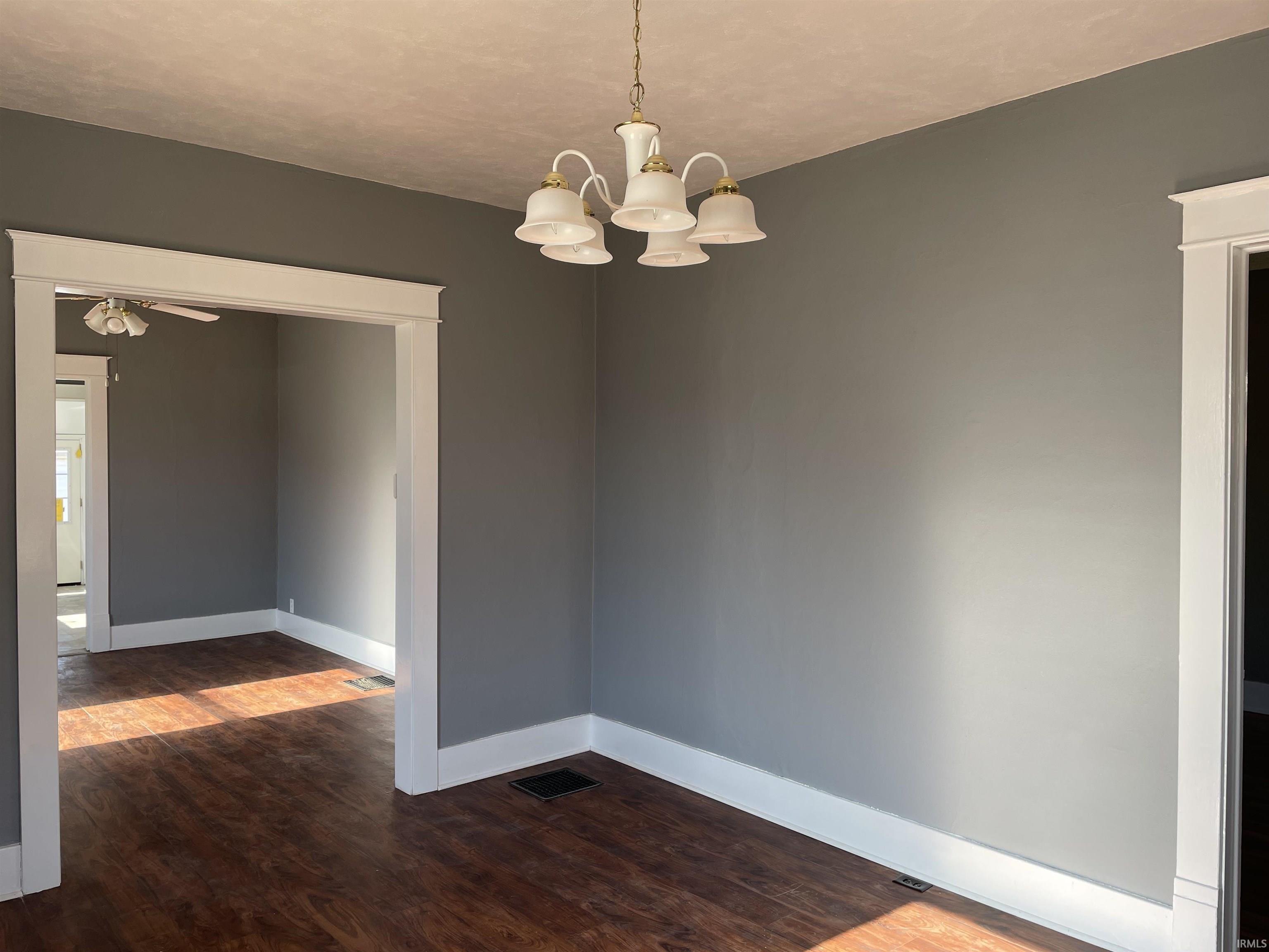 Homes for sale in Kokomo, IN | 1735 S Buckeye St, Kokomo, IN 46902 | MLS# 202546318