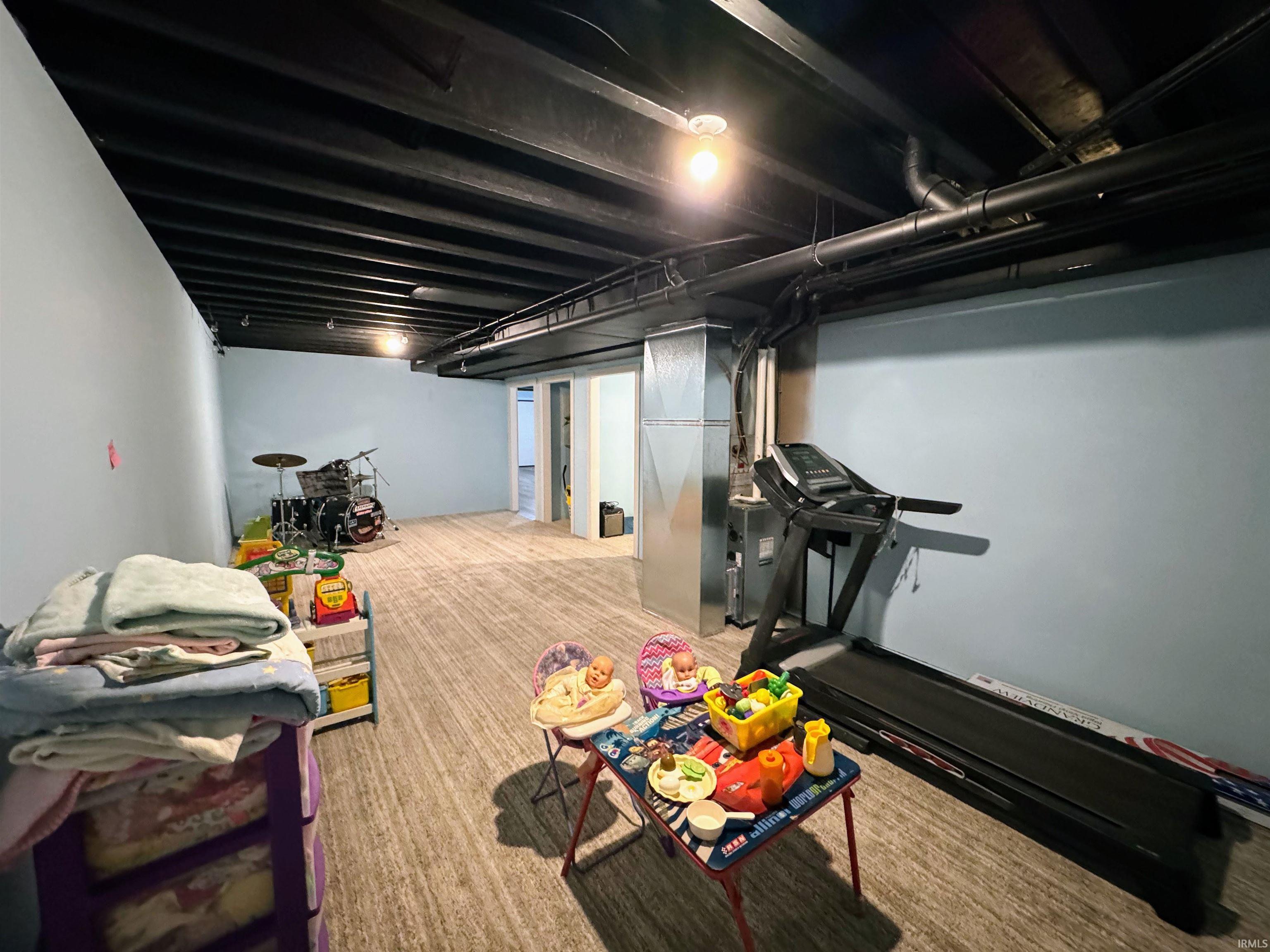 Finished below grade area with heating unit