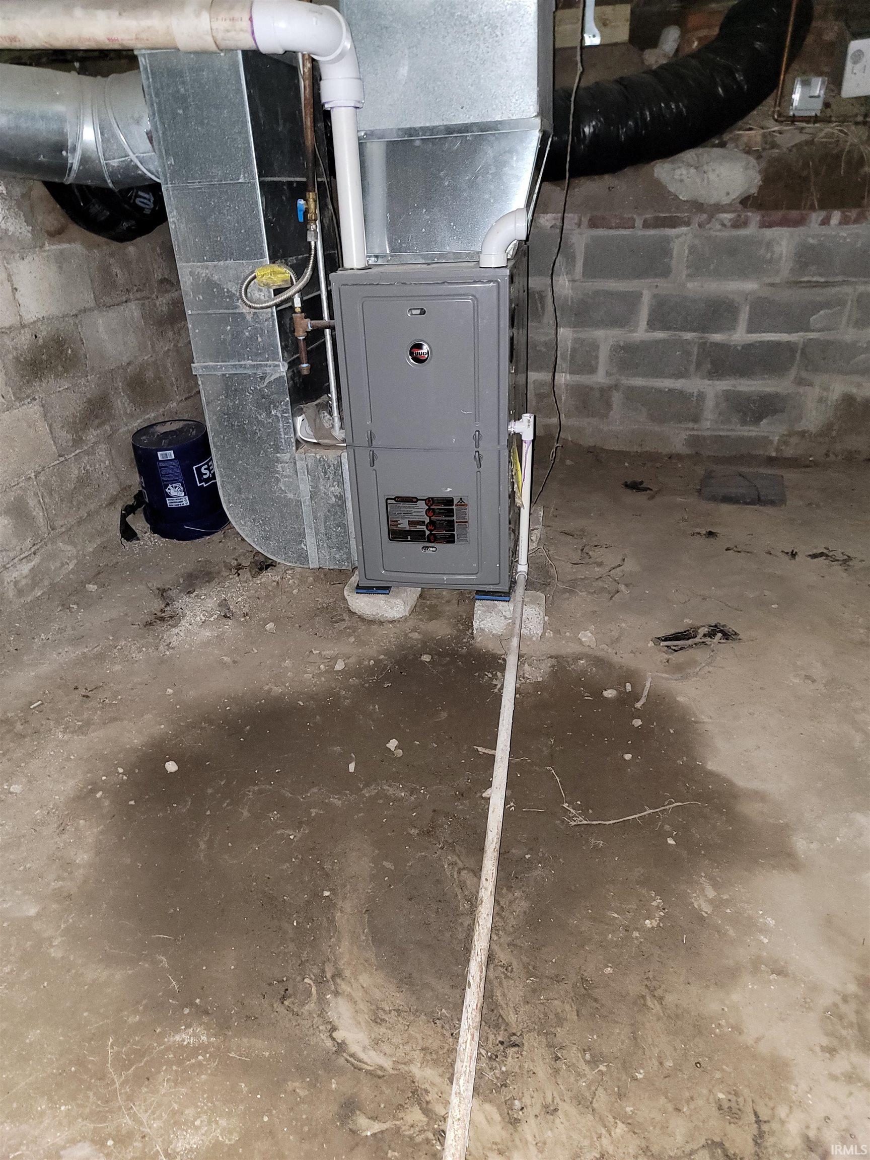 Utilities with heating unit