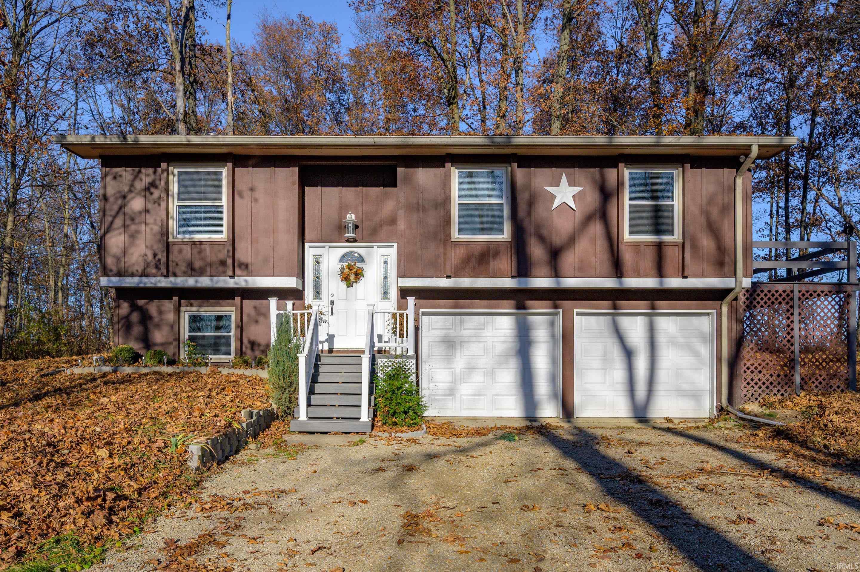 Homes for sale in Hartford City, IN | 3798 S 100 W, Hartford City, IN 47348 | MLS# 202546584