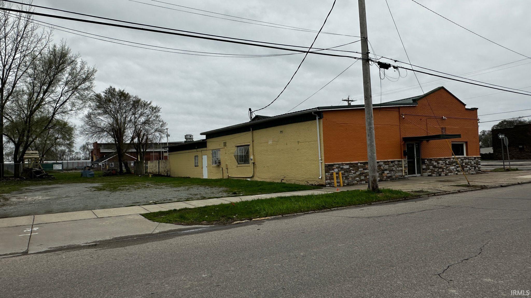 Photo 2 of 525 Harrison Street