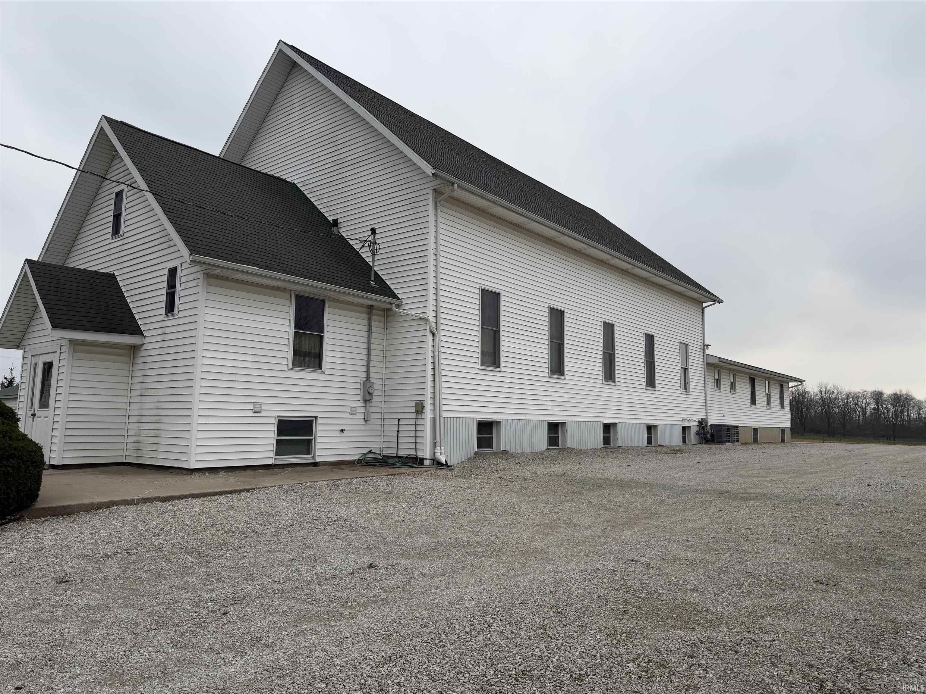 View of West exterior side