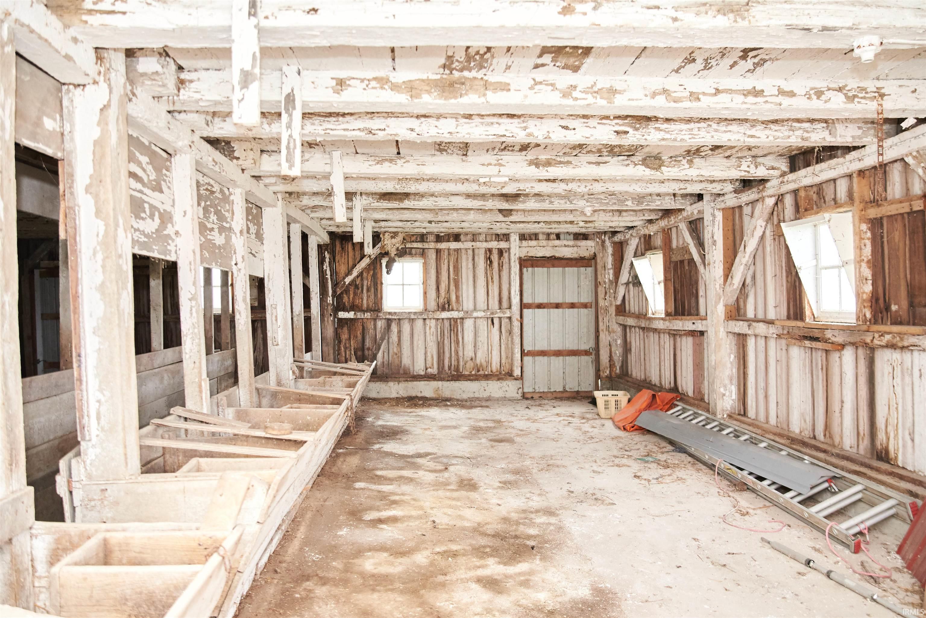 View of miscellaneous room