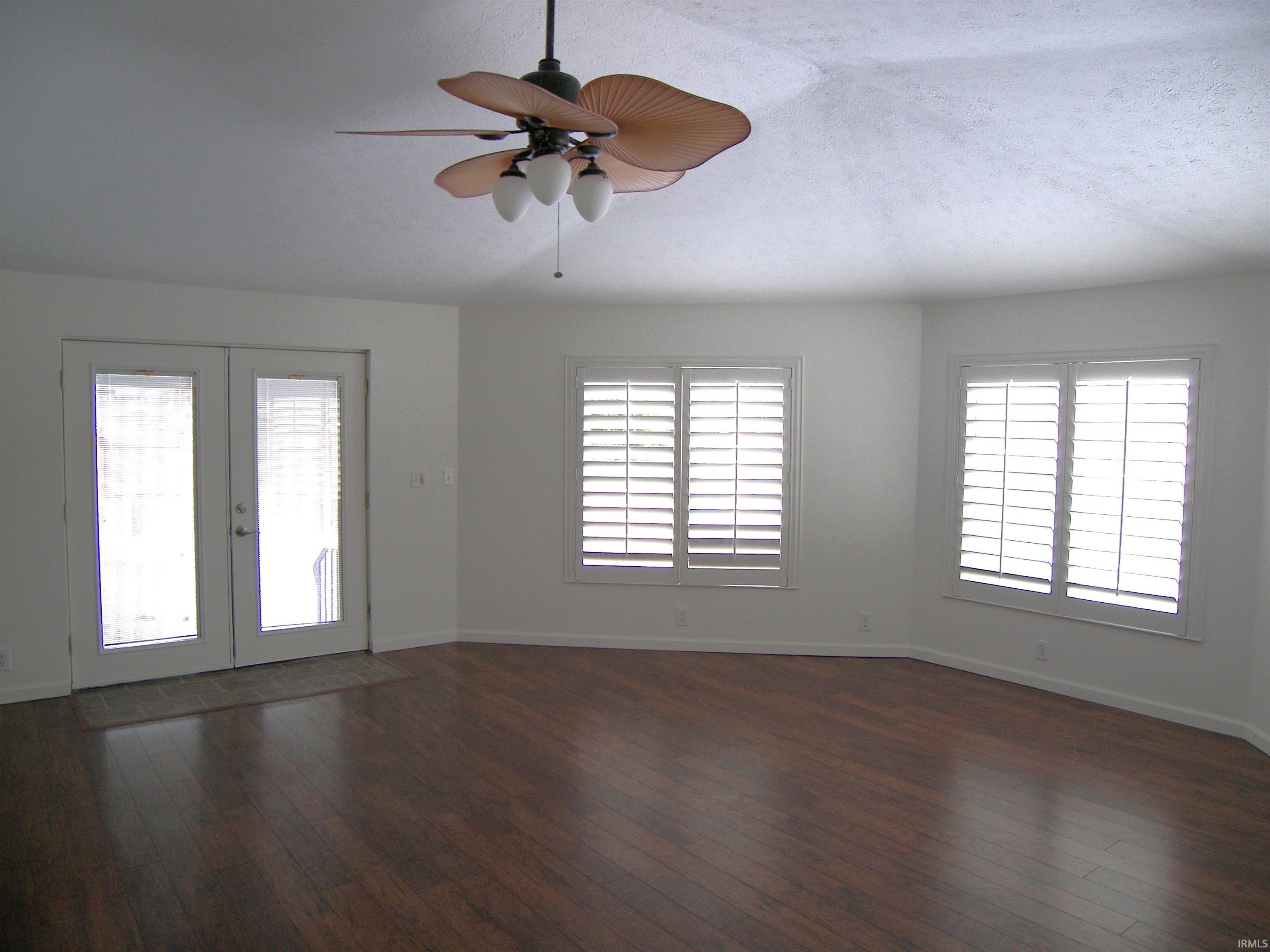 Photo 17 of 703 Ross Avenue